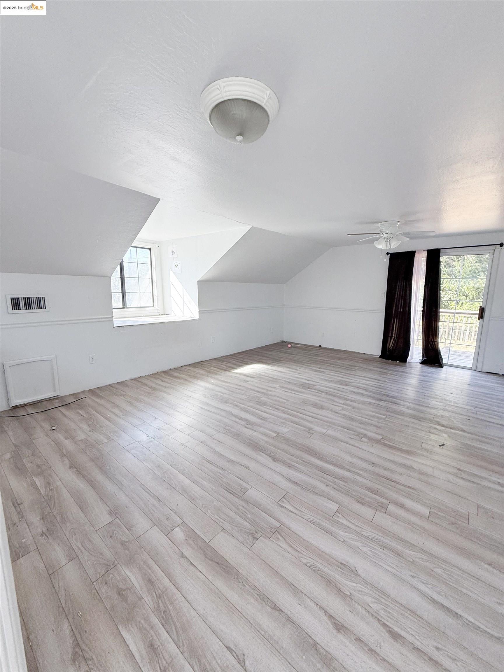 Detail Gallery Image 14 of 21 For 7036 Dry Creek, Rio Linda,  CA 95673 - 4 Beds | 2 Baths