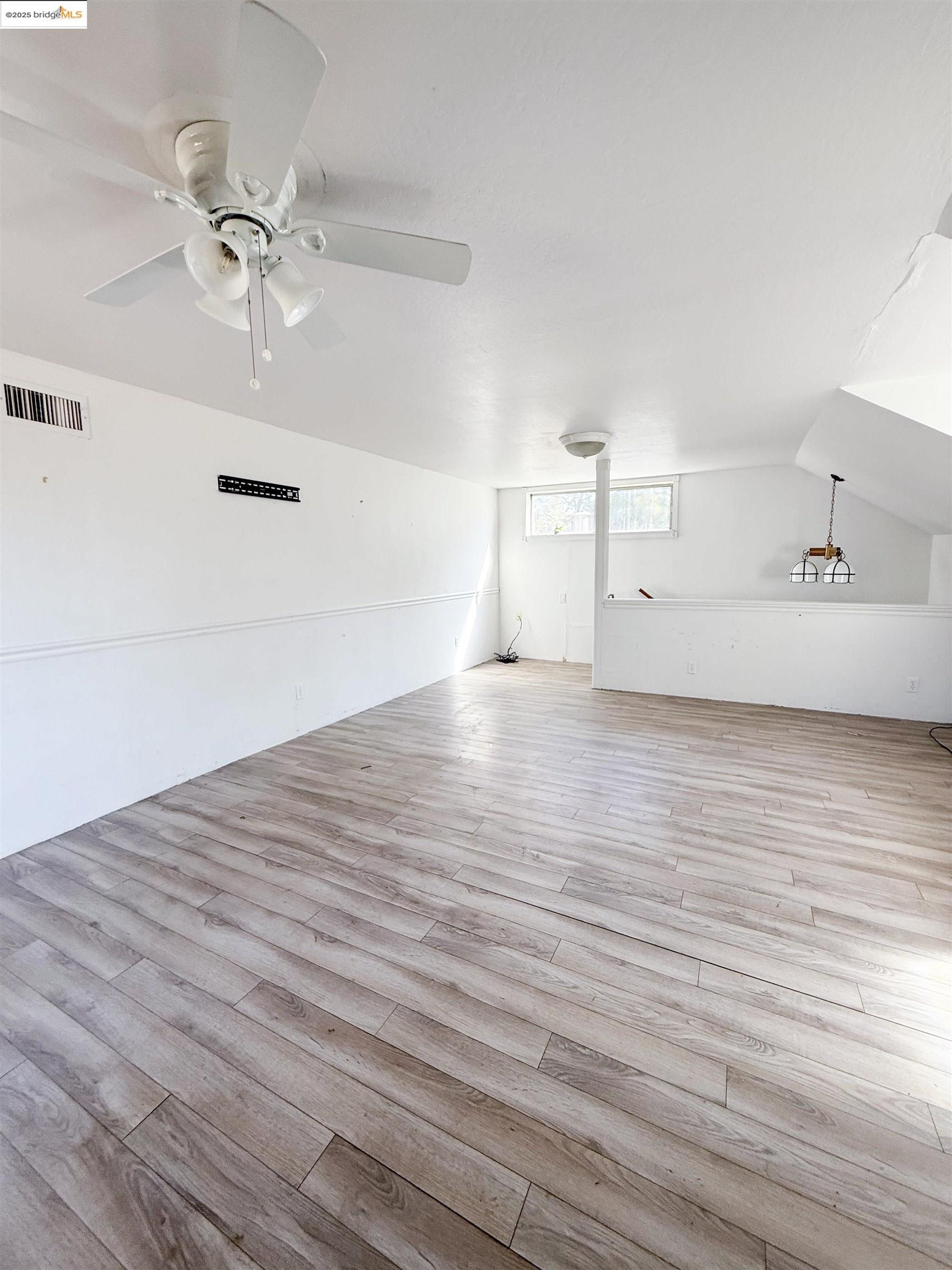 Detail Gallery Image 15 of 21 For 7036 Dry Creek, Rio Linda,  CA 95673 - 4 Beds | 2 Baths