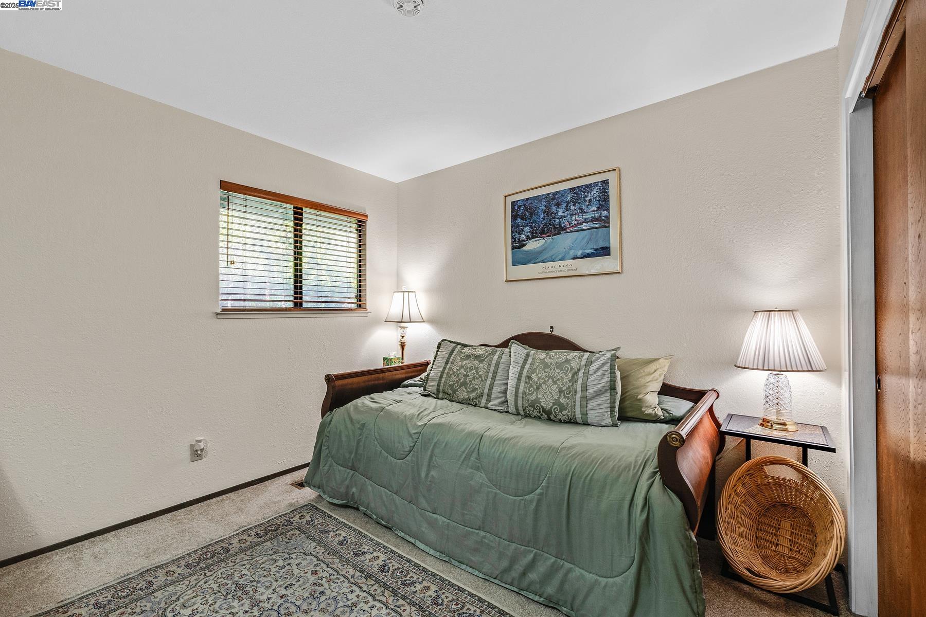 Detail Gallery Image 19 of 44 For 17220 Robey Dr, Castro Valley,  CA 94546 - 3 Beds | 2 Baths