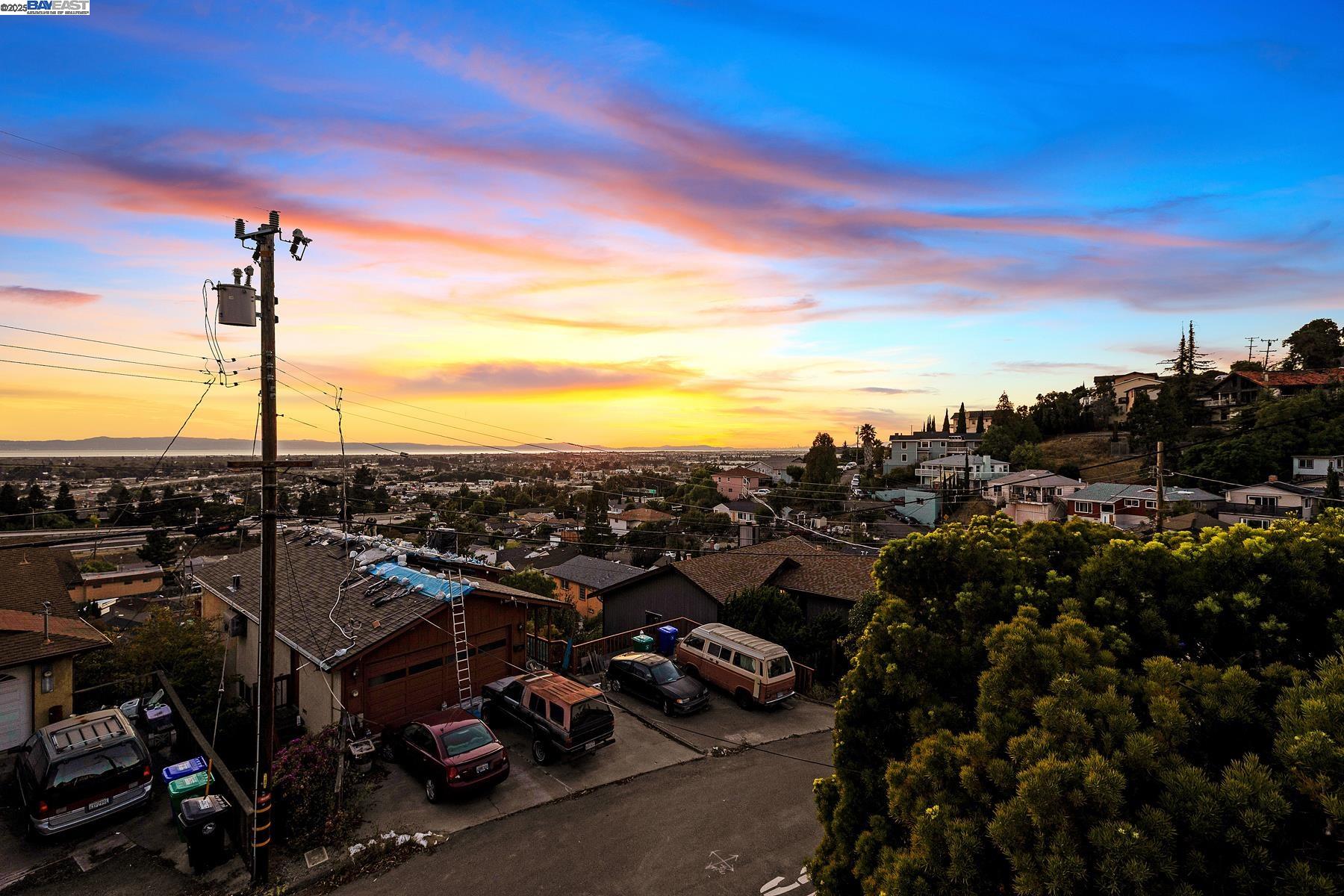 Detail Gallery Image 27 of 44 For 17220 Robey Dr, Castro Valley,  CA 94546 - 3 Beds | 2 Baths