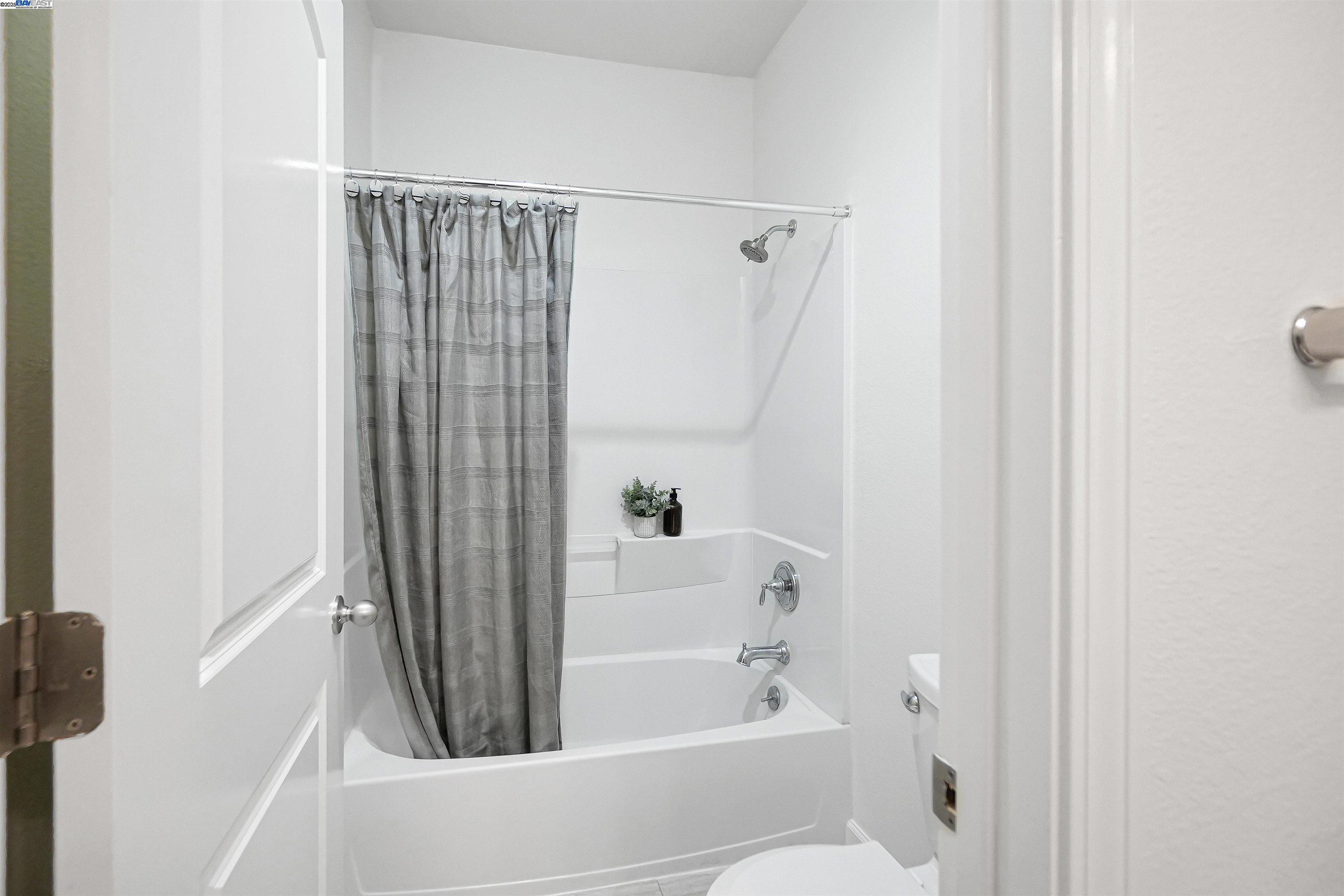 Photo #33: 41112820 Listing: Photo #33
