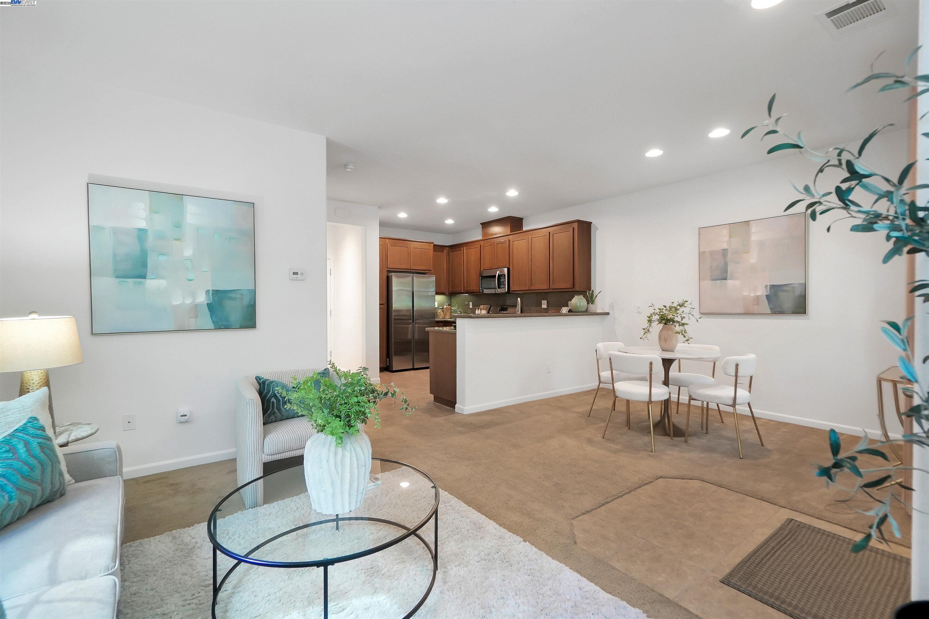 Photo #5: 41112820 Listing 
