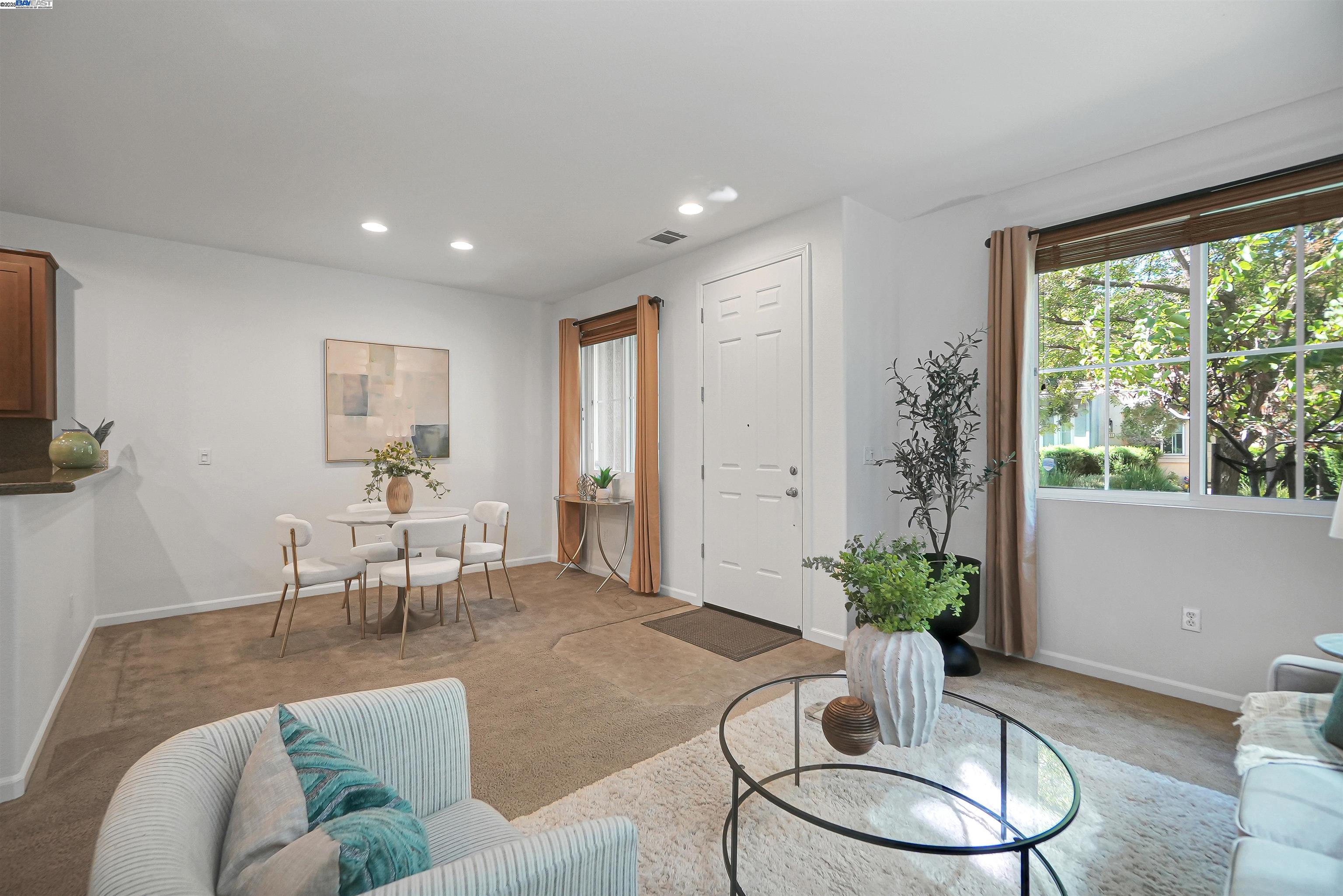 Photo #6: 41112820 Listing 