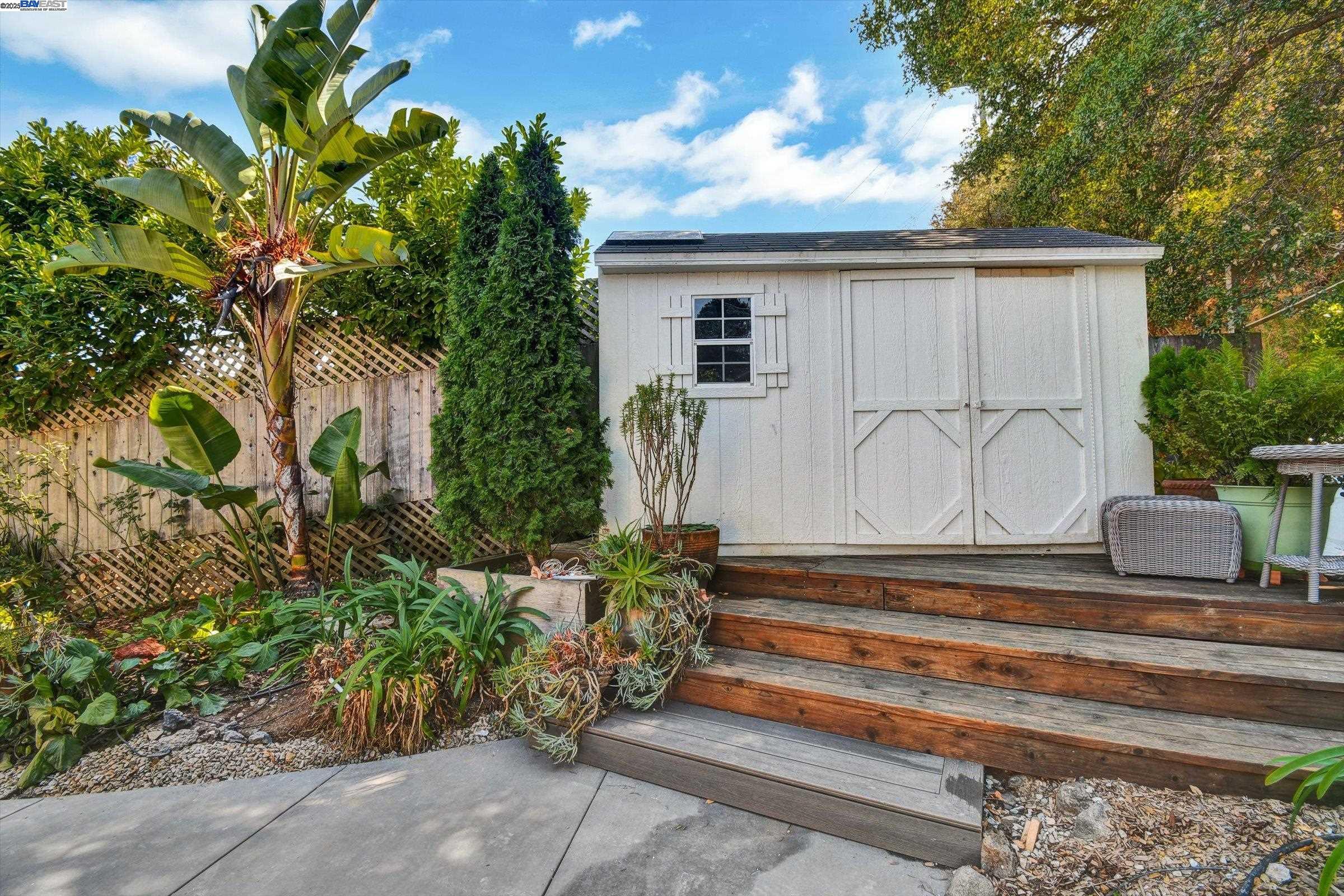 Detail Gallery Image 37 of 42 For 148 Auburn St, San Rafael,  CA 94901 - 4 Beds | 3/1 Baths