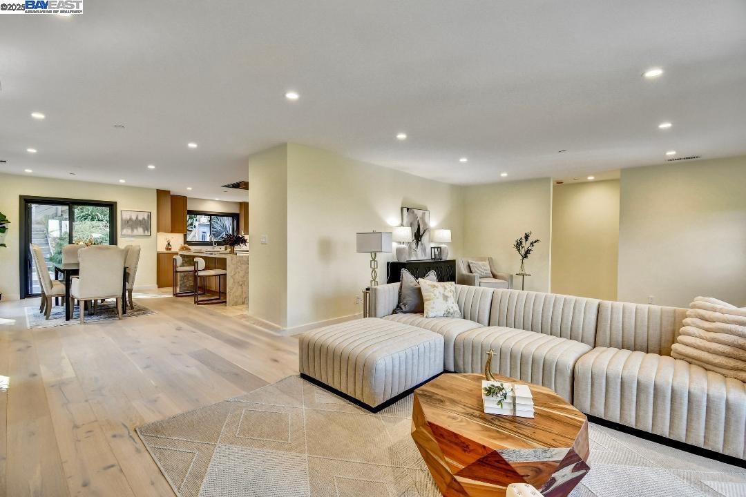 Detail Gallery Image 7 of 42 For 148 Auburn St, San Rafael,  CA 94901 - 4 Beds | 3/1 Baths