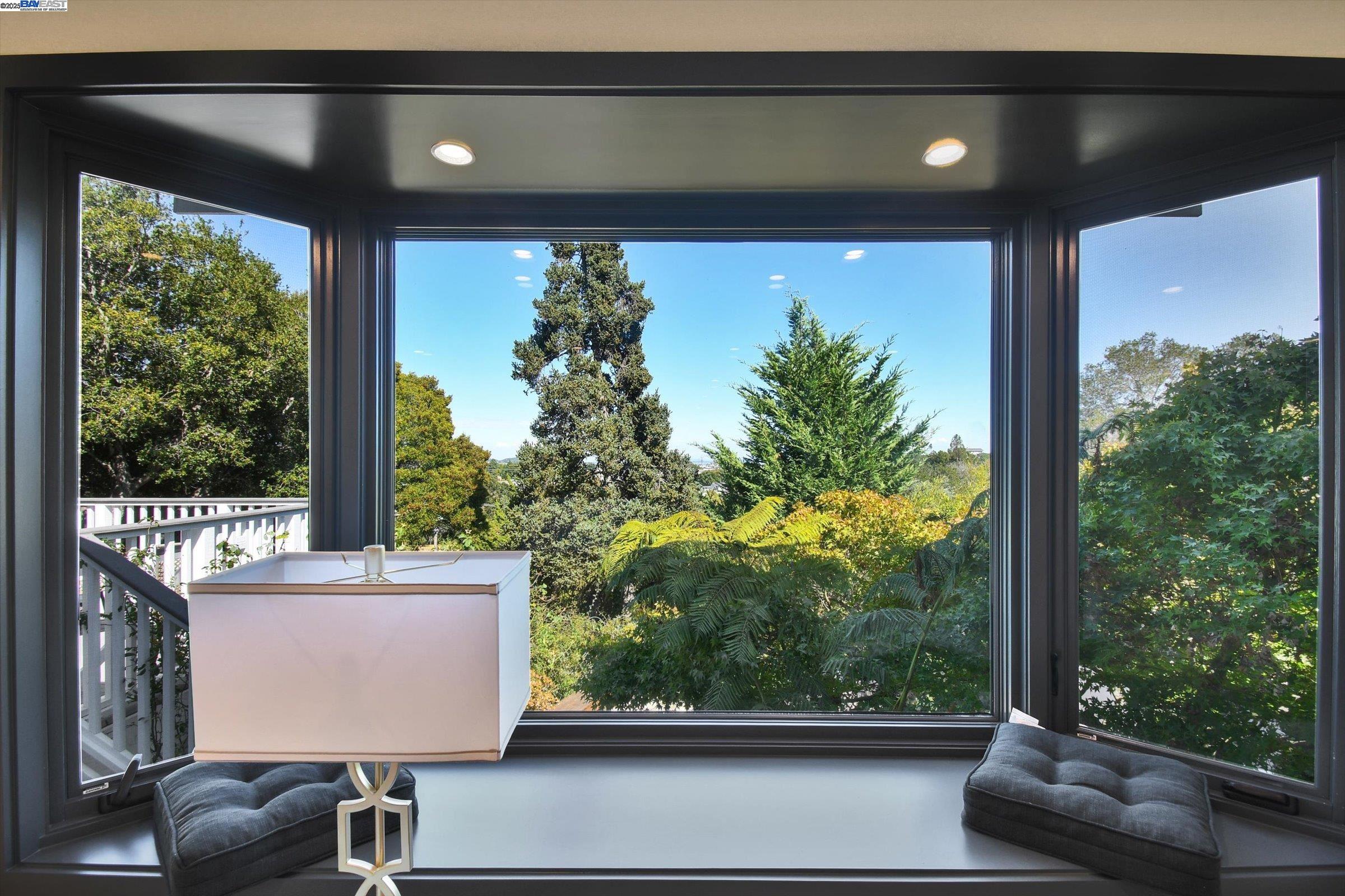 Detail Gallery Image 9 of 42 For 148 Auburn St, San Rafael,  CA 94901 - 4 Beds | 3/1 Baths