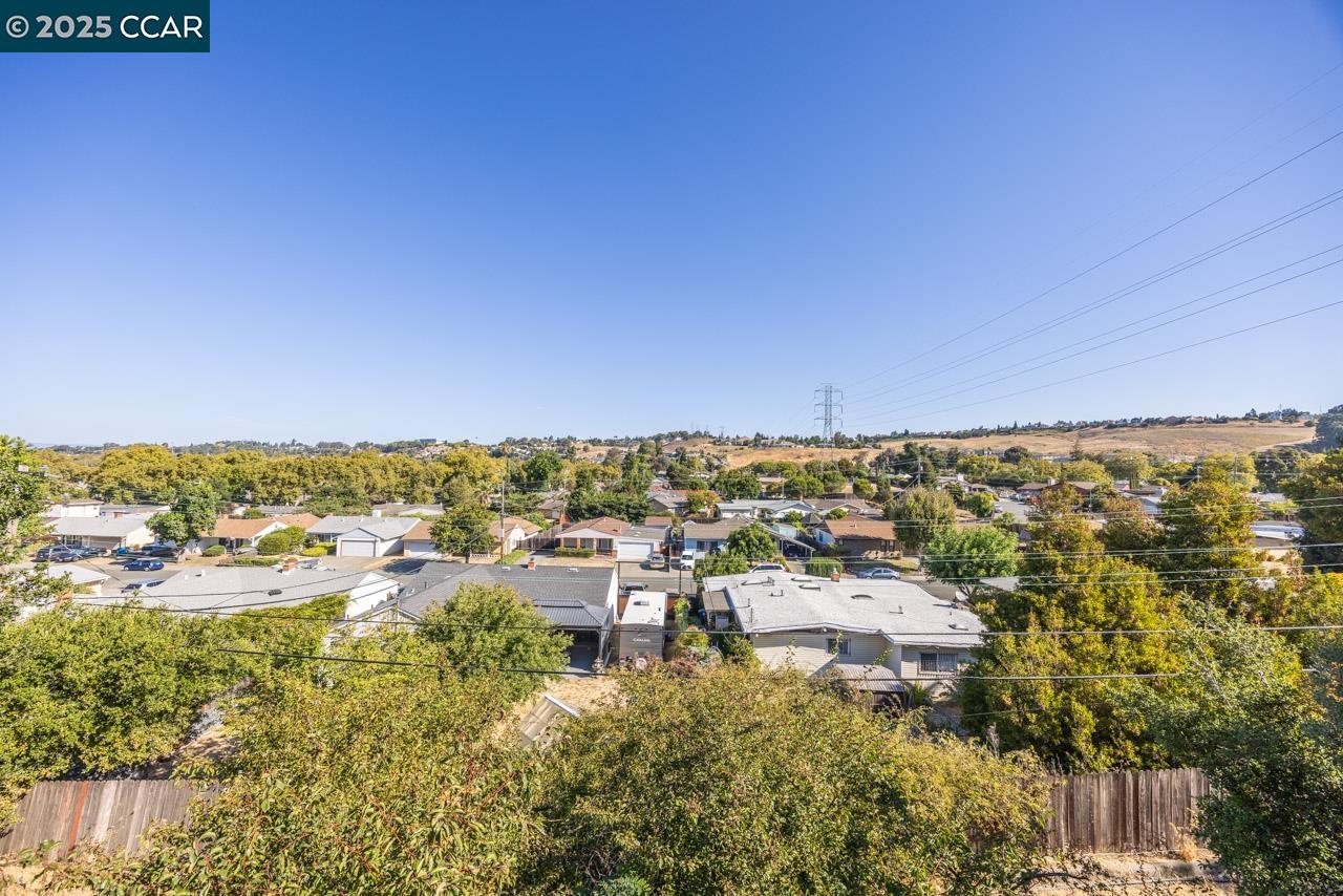 Detail Gallery Image 33 of 33 For 160 Live Oak Ct, Vallejo,  CA 94591 - 4 Beds | 2/1 Baths