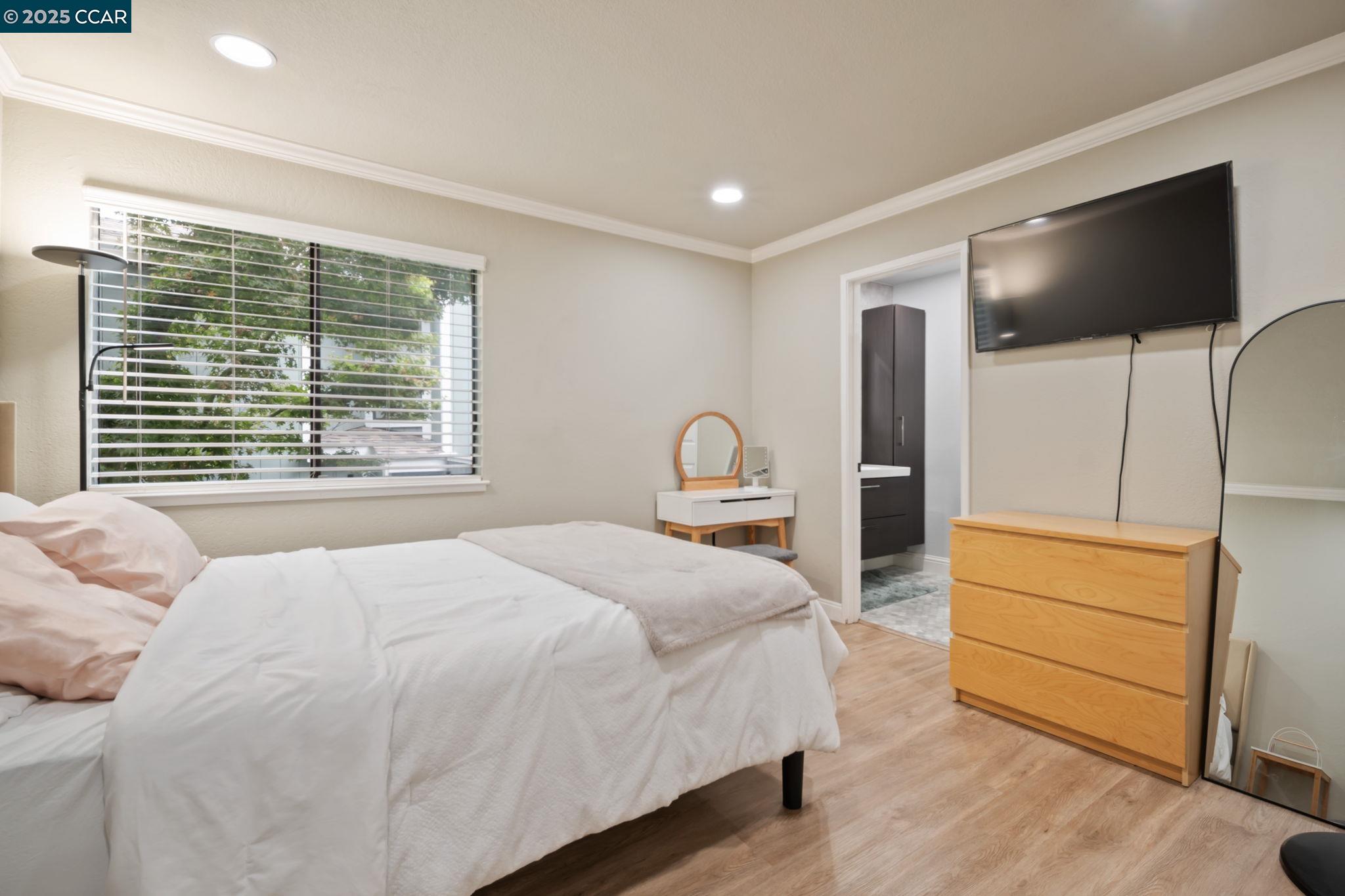 Photo #17: 41112836 Listing: Photo #17