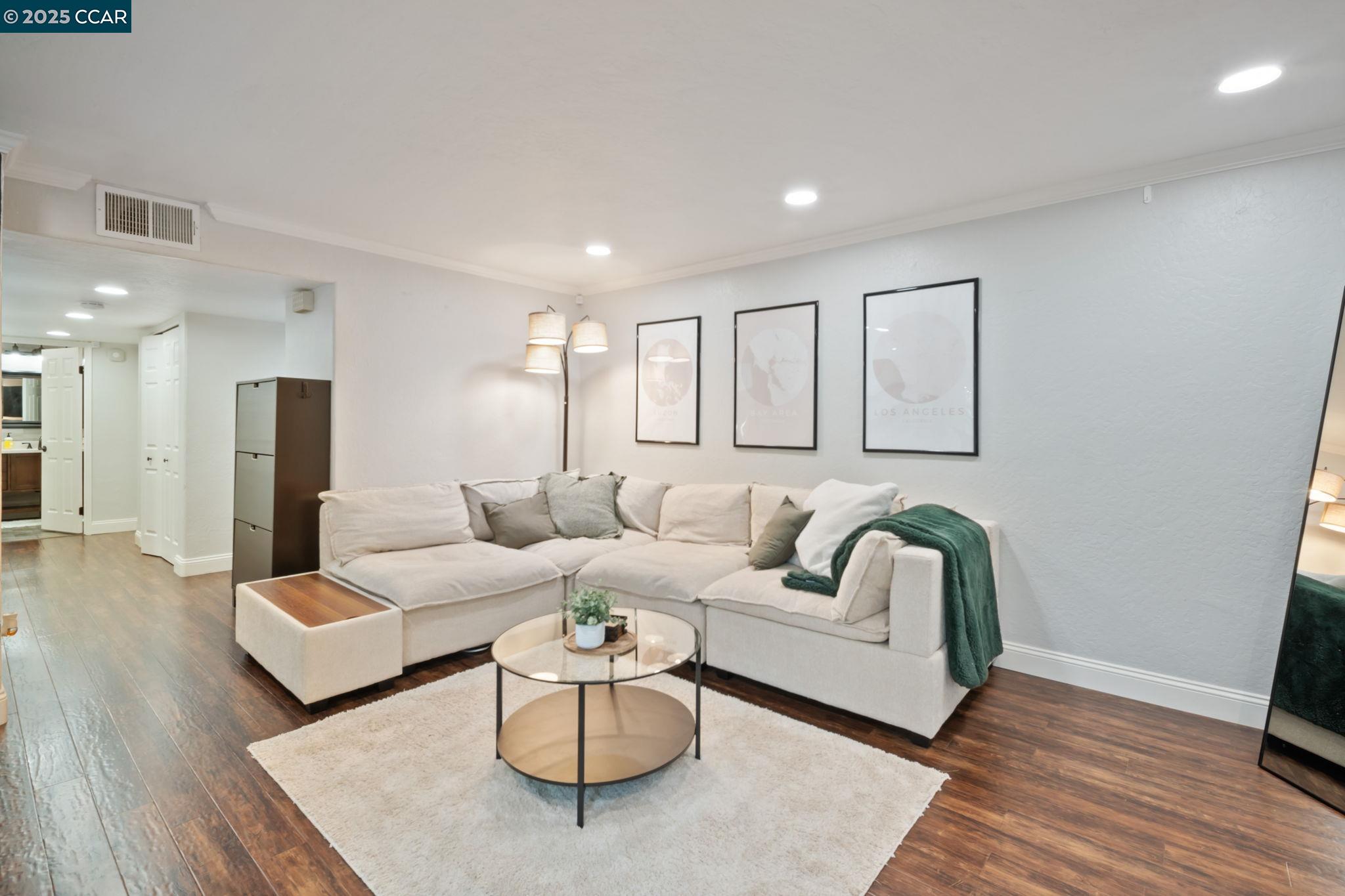 Photo #7: 41112836 Listing: Photo #7