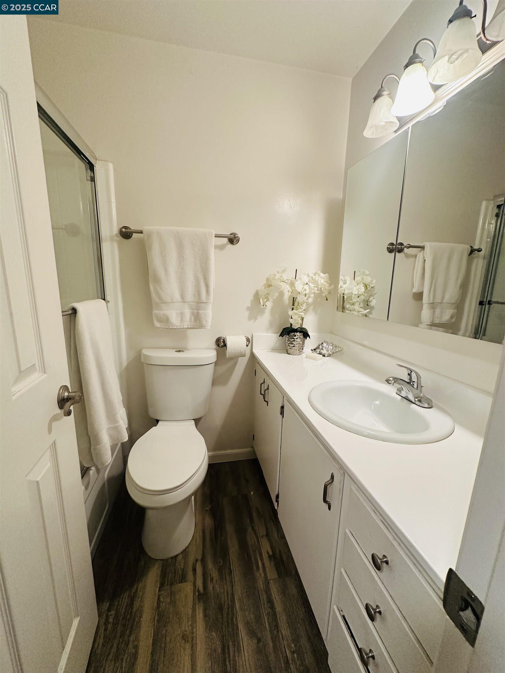 Detail Gallery Image 16 of 45 For 670 Fargo Ave #5,  San Leandro,  CA 94579 - 3 Beds | 2/1 Baths