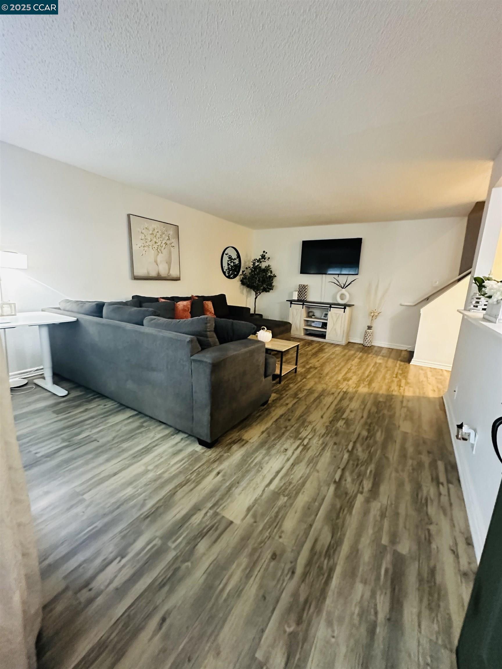 Photo #4: 41112844 Listing 