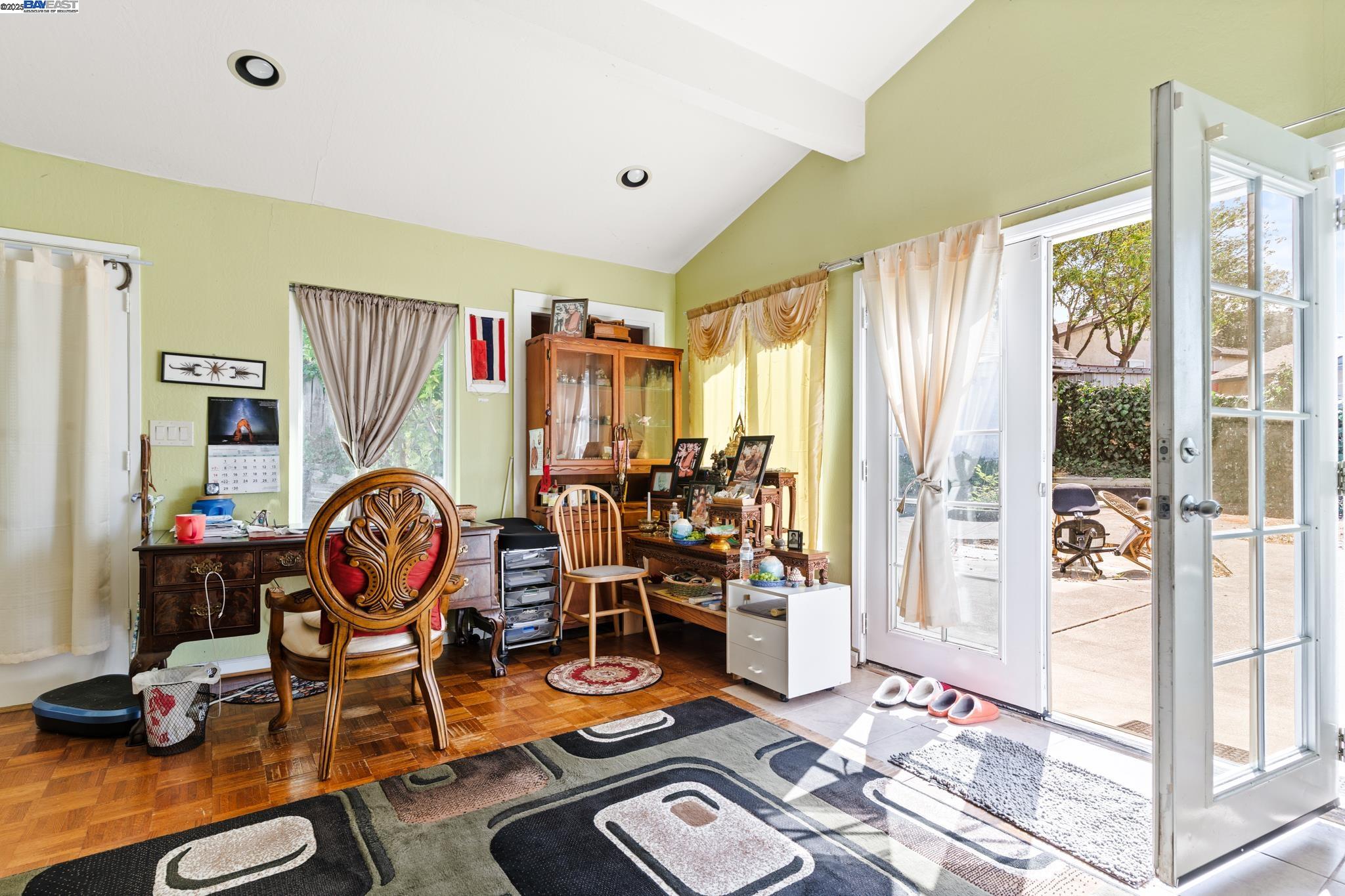 Detail Gallery Image 28 of 37 For 767 Marlesta Rd, Pinole,  CA 94564 - 3 Beds | 3 Baths