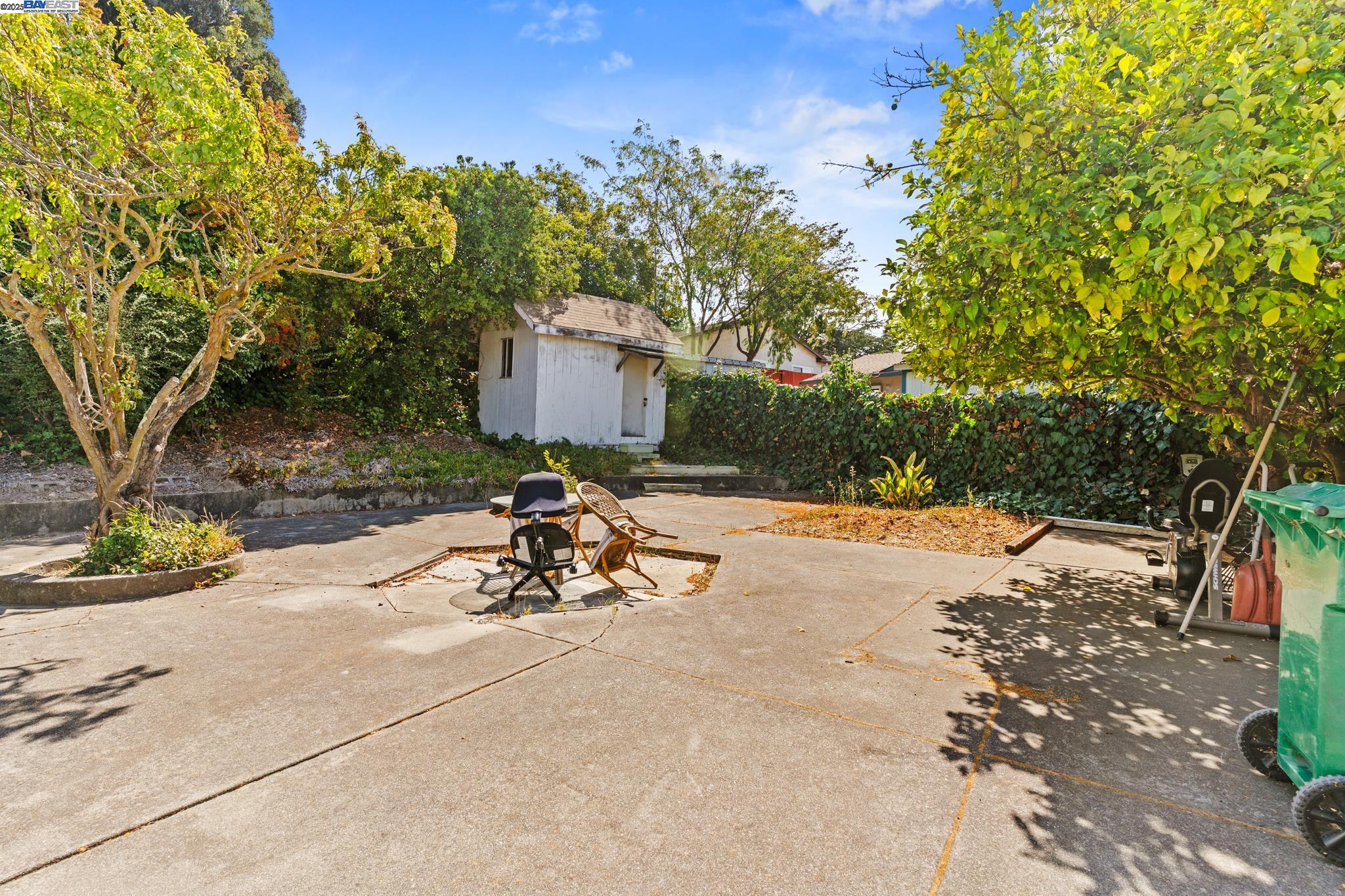 Detail Gallery Image 32 of 37 For 767 Marlesta Rd, Pinole,  CA 94564 - 3 Beds | 3 Baths