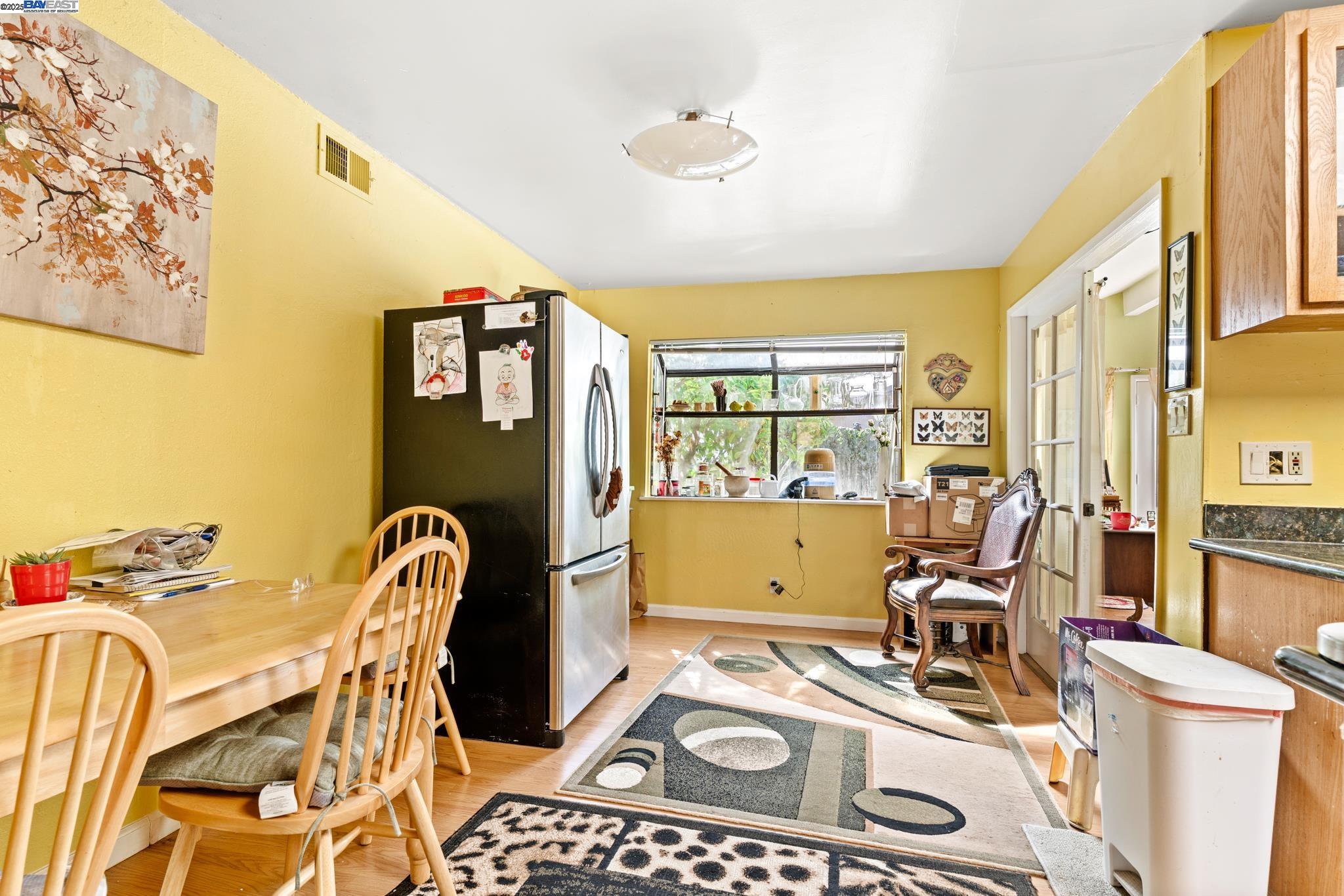 Detail Gallery Image 10 of 37 For 767 Marlesta Rd, Pinole,  CA 94564 - 3 Beds | 3 Baths