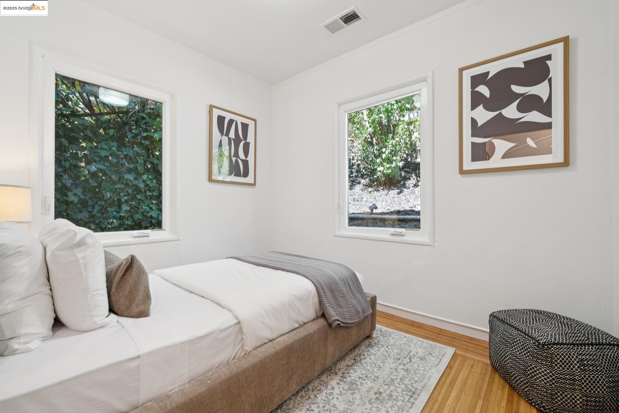 Detail Gallery Image 24 of 49 For 5673 Florence Ter, Oakland,  CA 94611 - 2 Beds | 2 Baths