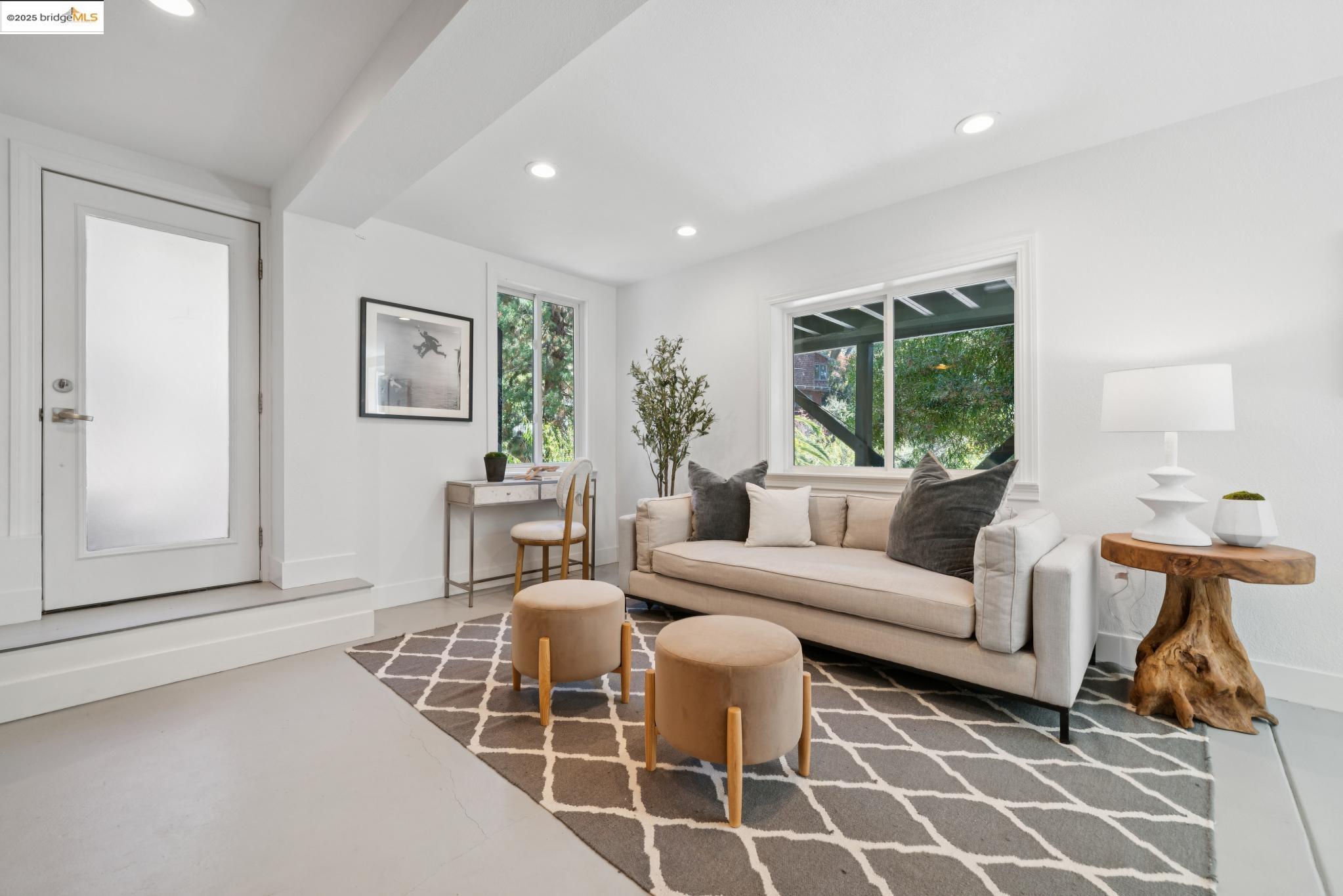 Detail Gallery Image 29 of 49 For 5673 Florence Ter, Oakland,  CA 94611 - 2 Beds | 2 Baths