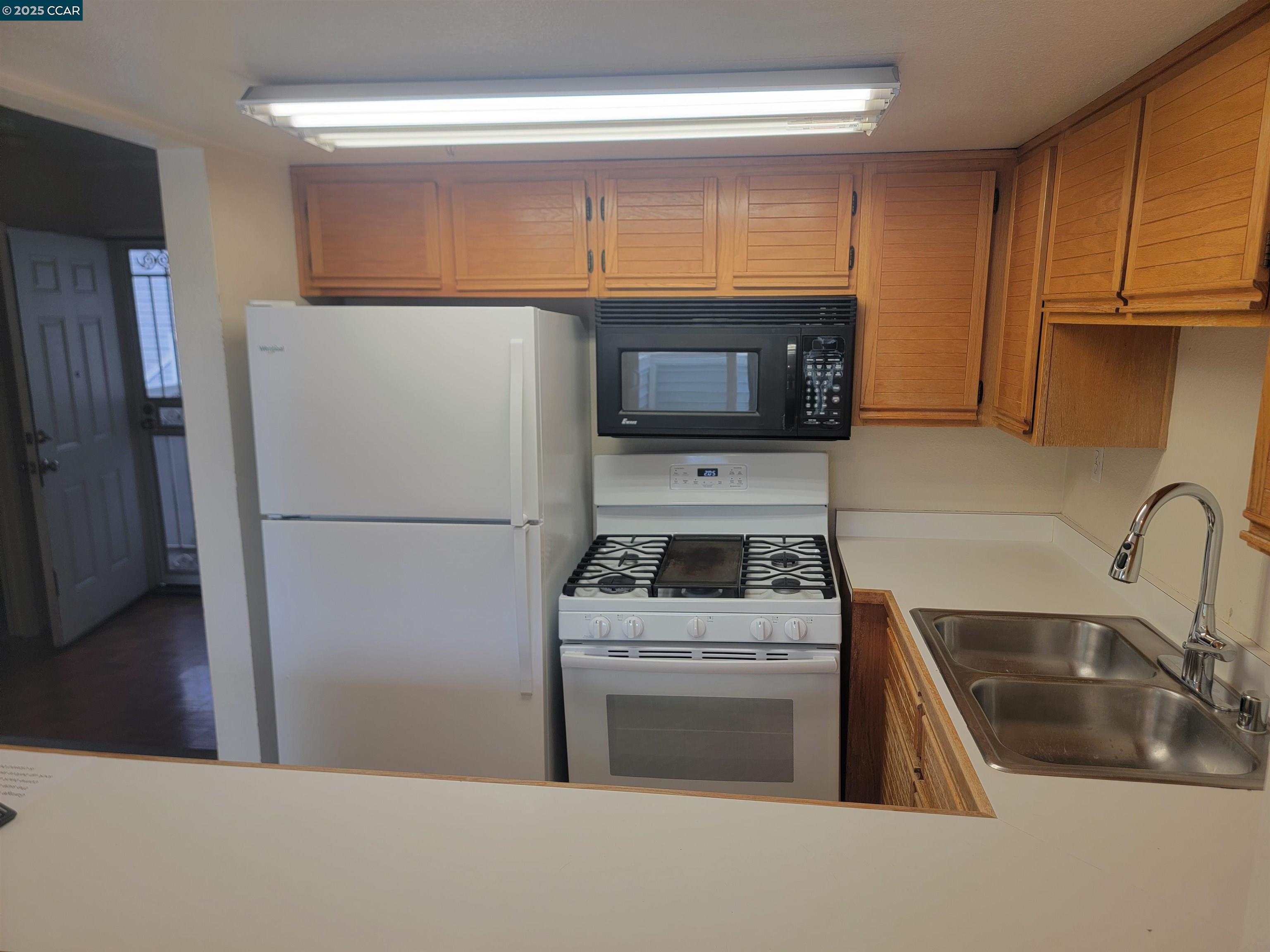 Photo #11: 41112854 Listing: Photo #11