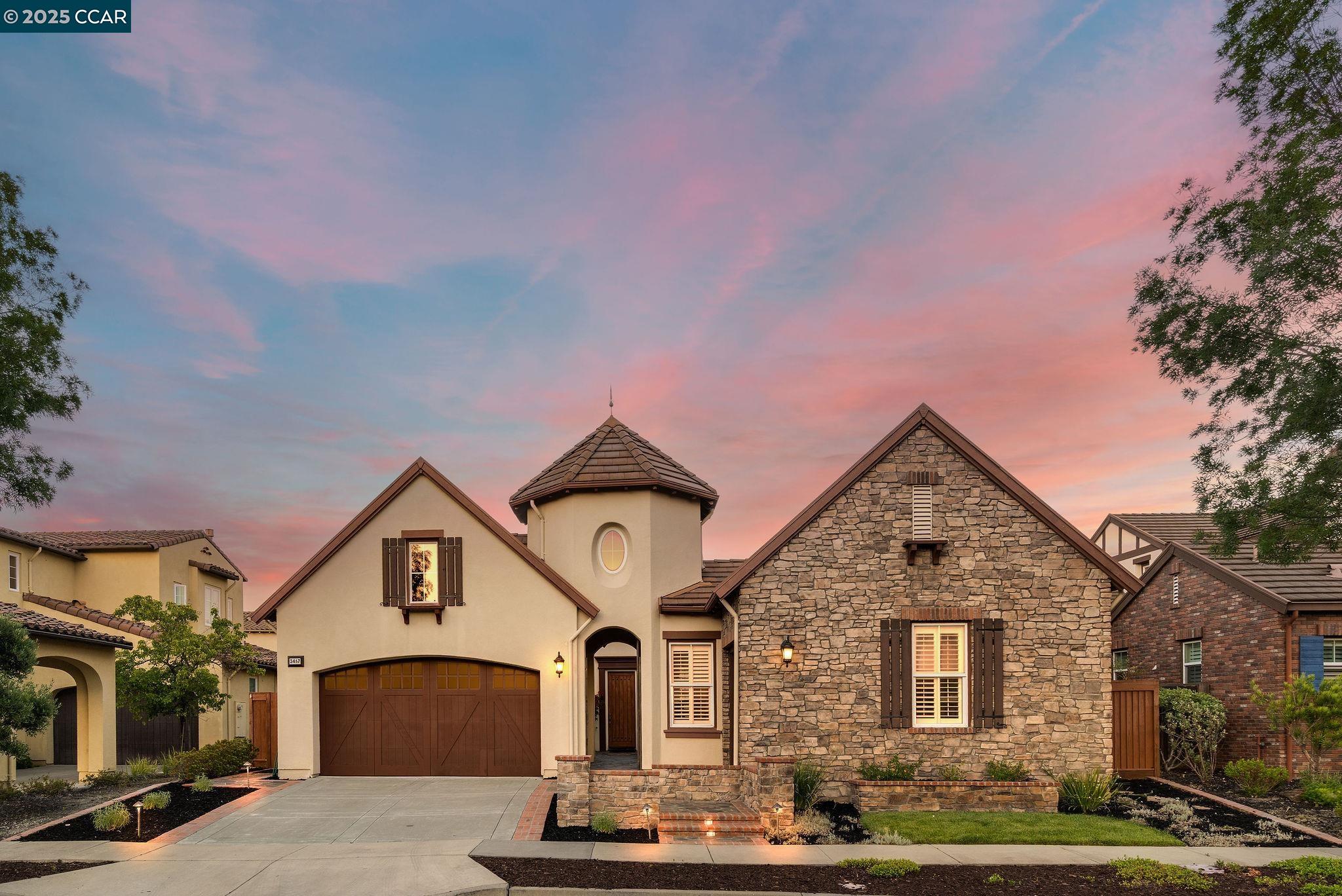 Front Image Thumbnail for CC41112866