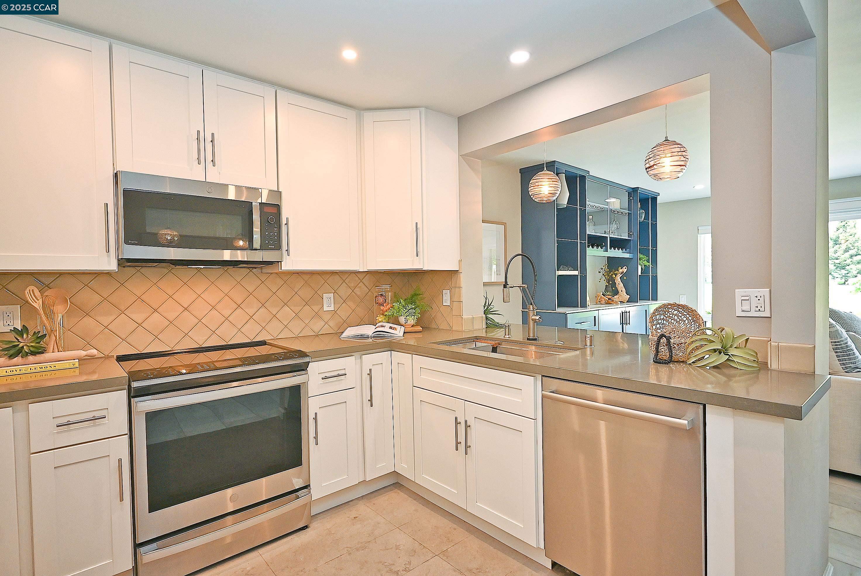 Photo #14: 41112876 Listing: Photo #14