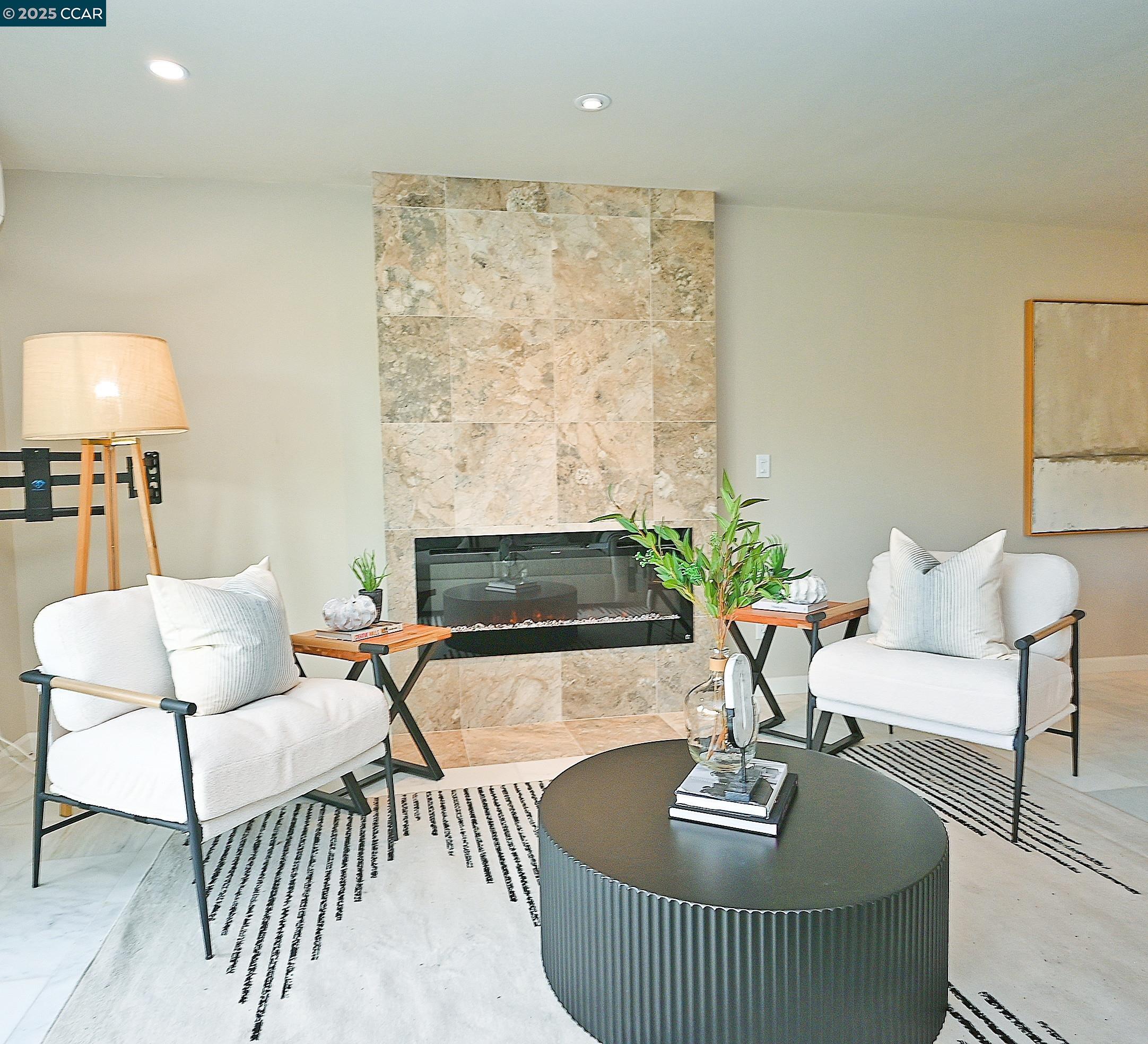 Photo #4: 41112876 Listing 