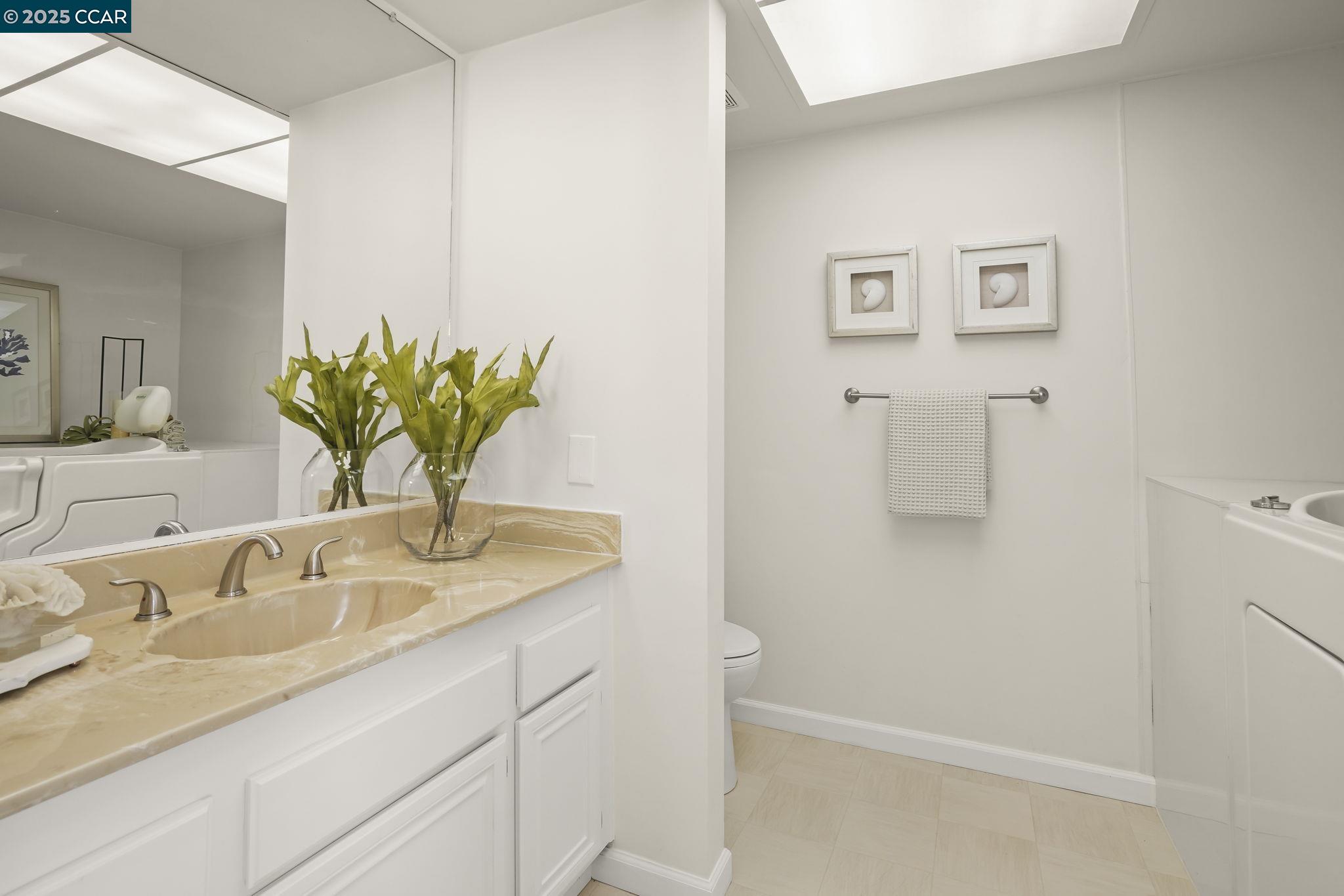 Photo #17: 41112888 Listing: Photo #17