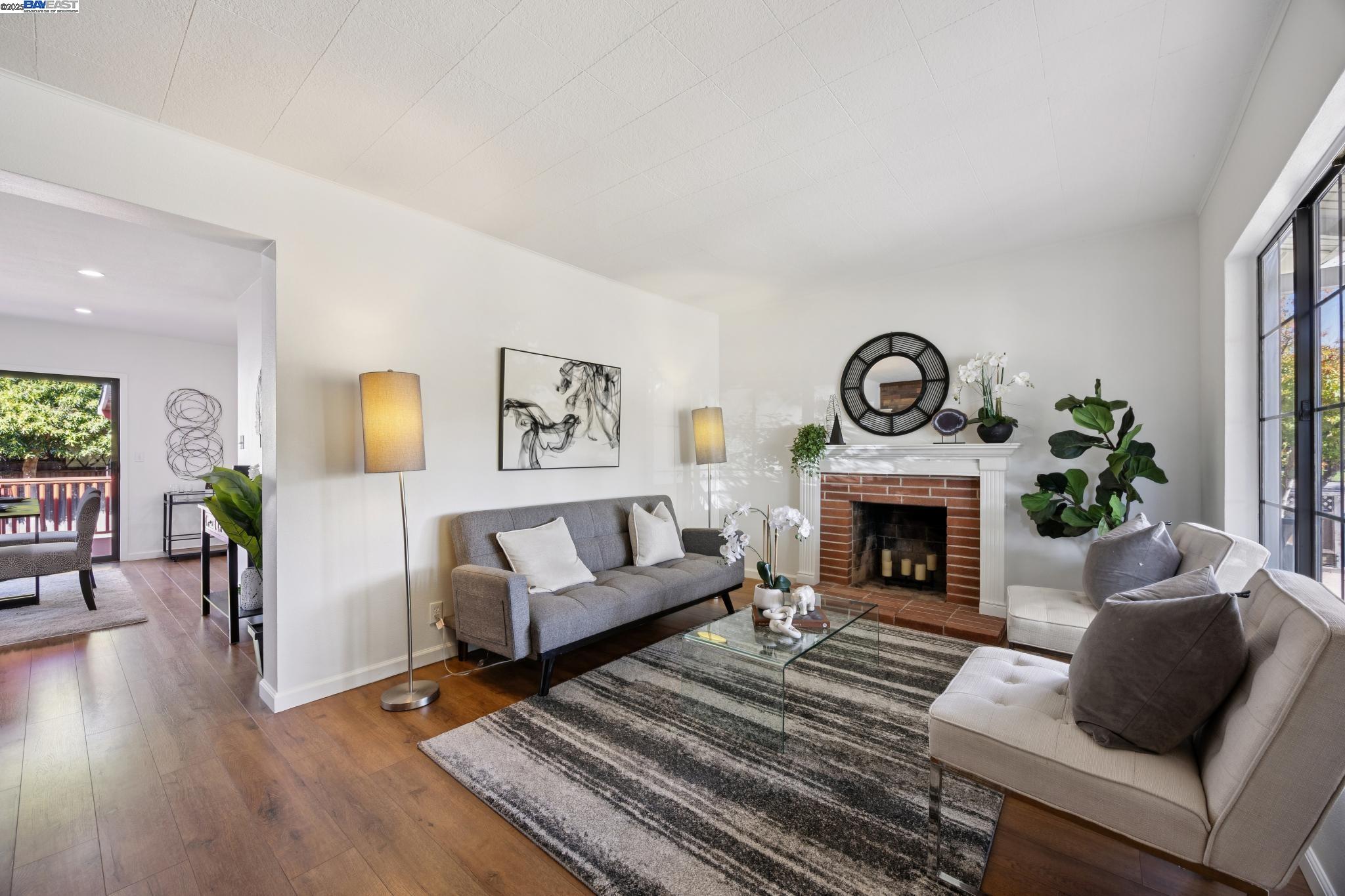 Detail Gallery Image 7 of 47 For 133 Mecartney Rd, Alameda,  CA 94502 - – Beds | – Baths