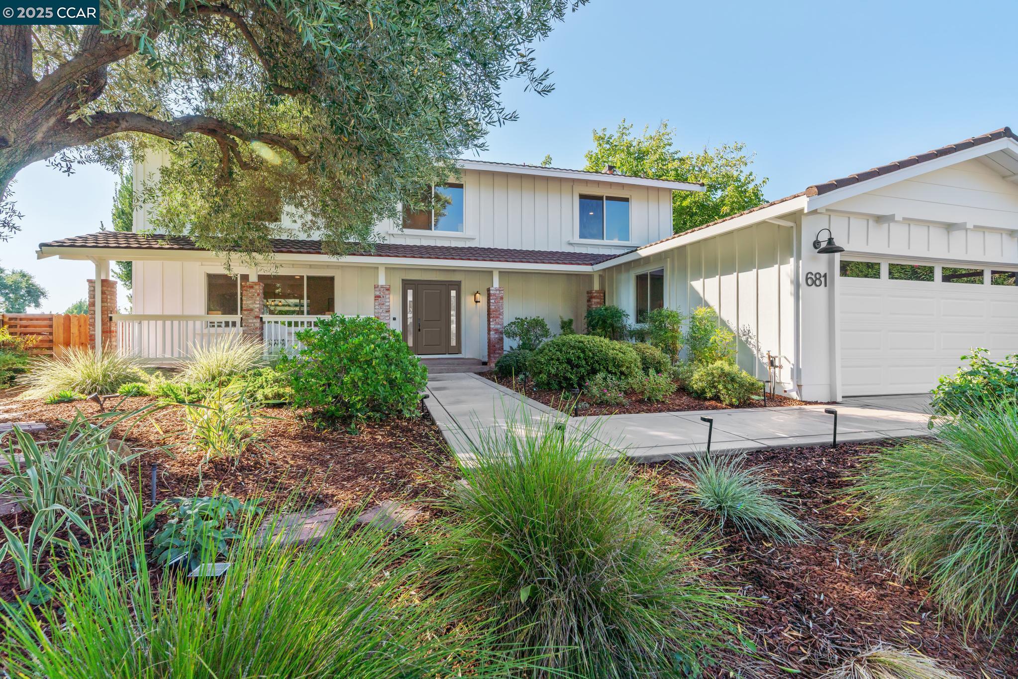 Front Image Thumbnail for CC41112897