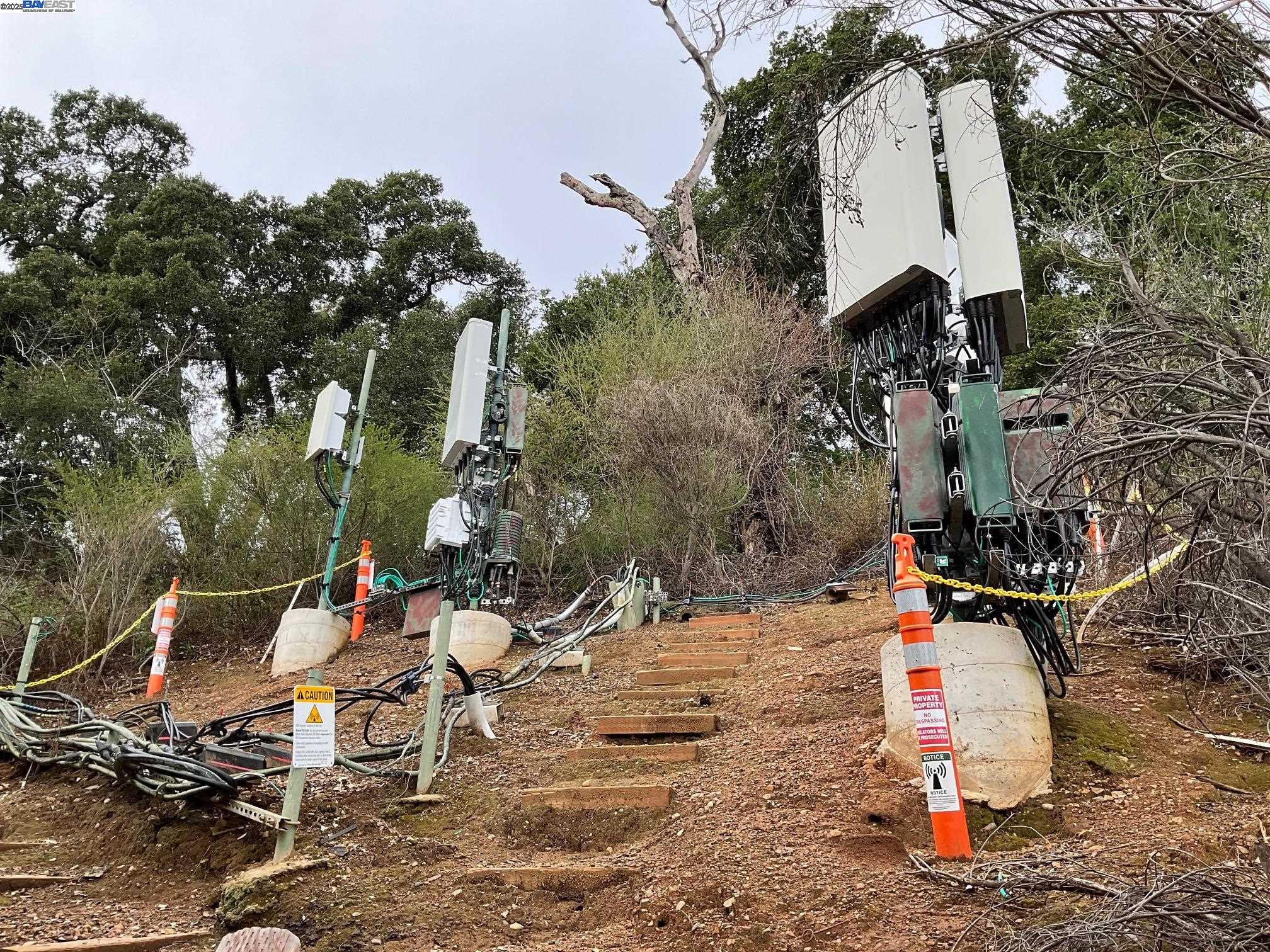 Detail Gallery Image 2 of 25 For 3984 Foothill Rd, Pleasanton,  CA 94588 - – Beds | – Baths