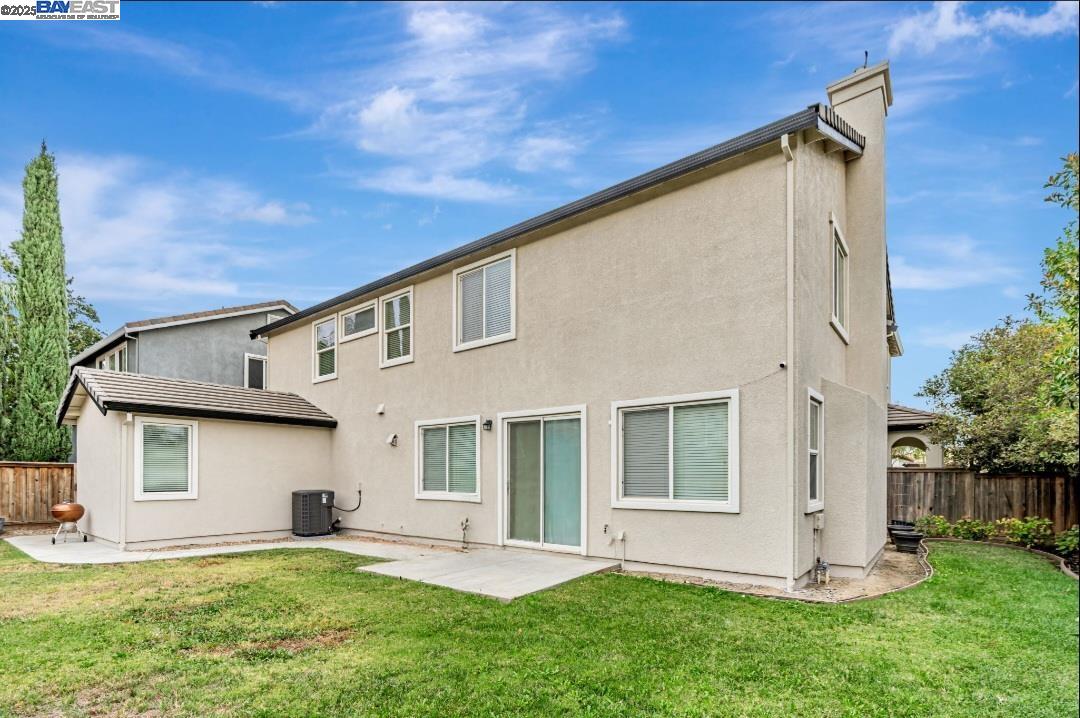 Detail Gallery Image 26 of 27 For 1052 Moss Ln, Lathrop,  CA 95330 - 5 Beds | 3 Baths