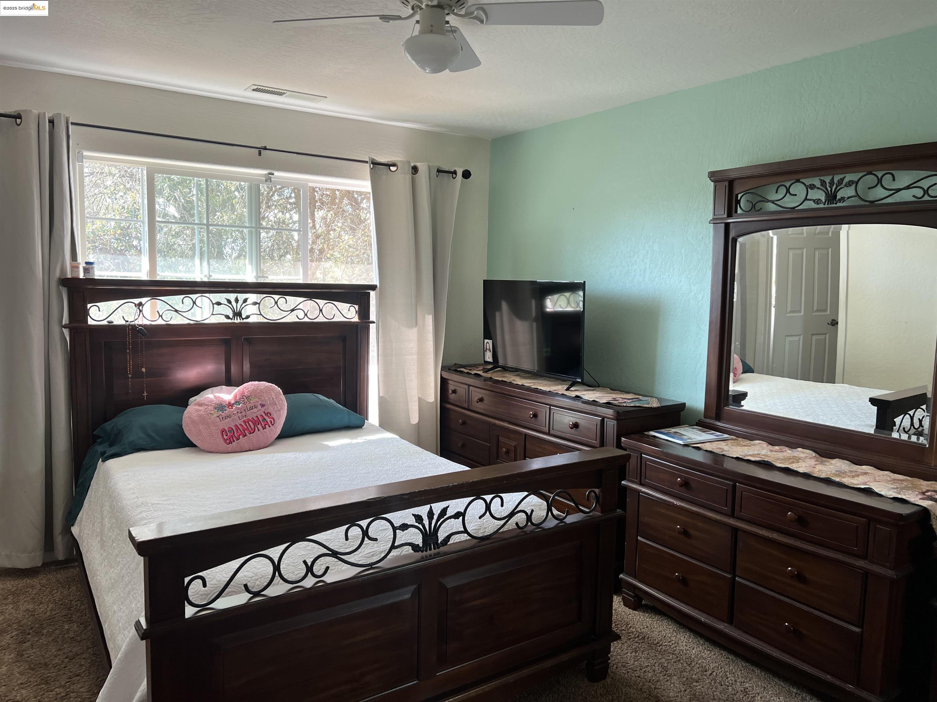 Detail Gallery Image 14 of 43 For 20384 Canyonview Dr, Tuolumne,  CA 95479 - 4 Beds | 3 Baths