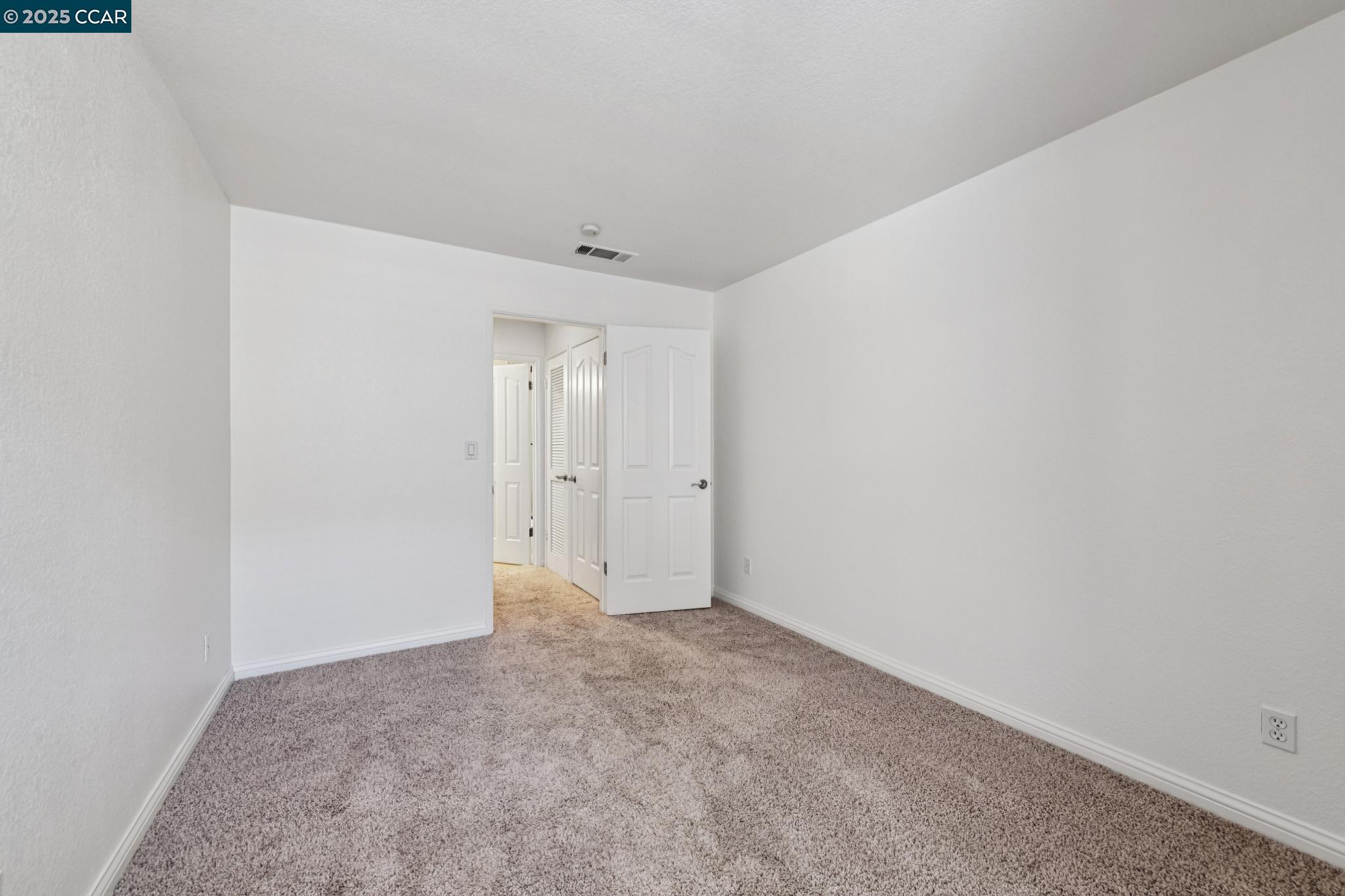 Photo #25: 41112915 Listing: Photo #25