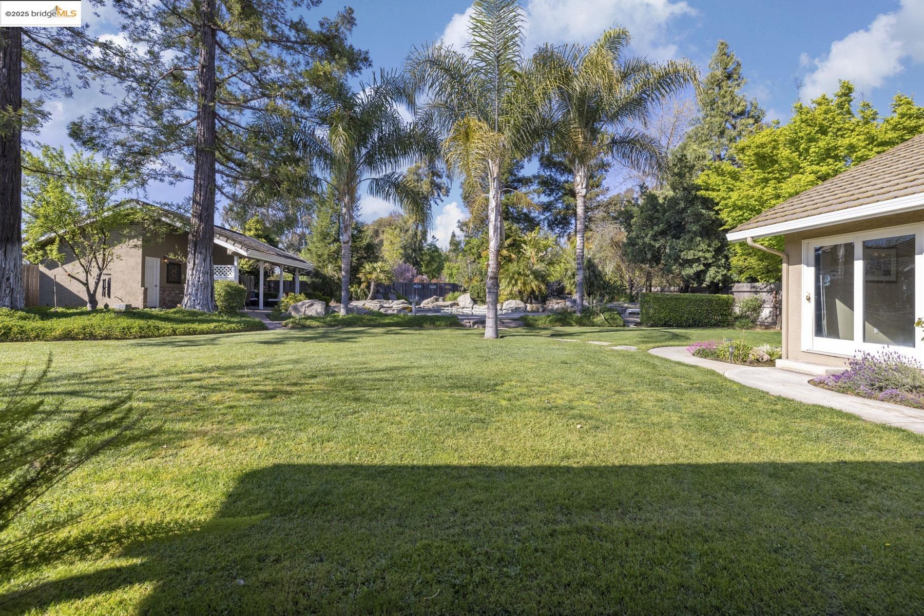 Detail Gallery Image 20 of 44 For 13299 Curry Ave, Lodi,  CA 95240 - 3 Beds | 4 Baths