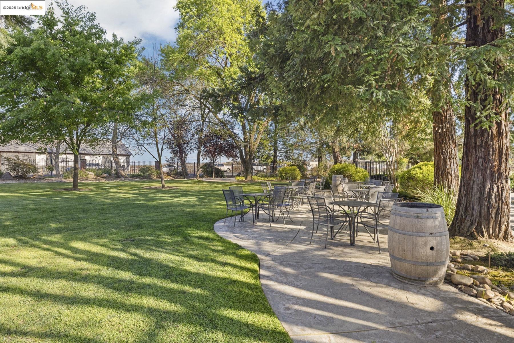 Detail Gallery Image 30 of 44 For 13299 Curry Ave, Lodi,  CA 95240 - 3 Beds | 4 Baths