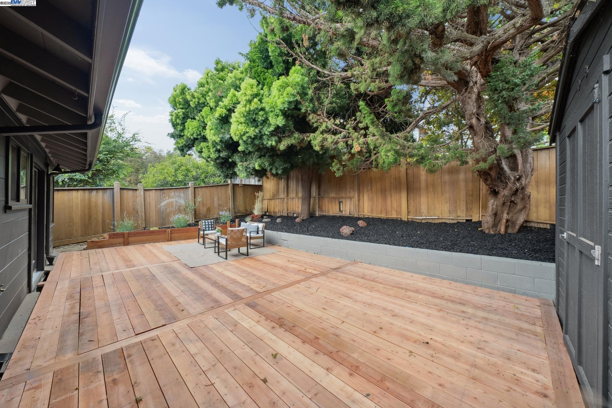 Detail Gallery Image 41 of 57 For 201 Amherst Ave, Kensington,  CA 94708 - 4 Beds | 2/1 Baths