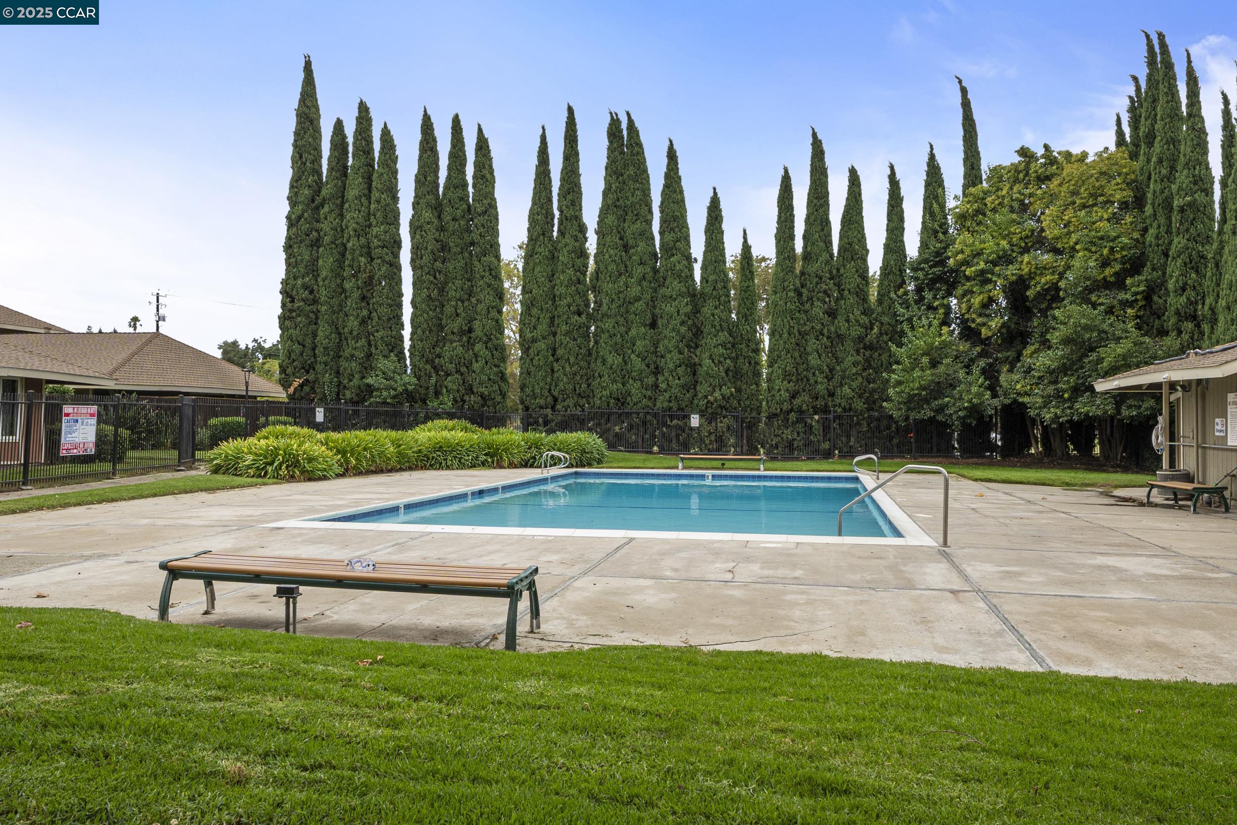 Photo #3: 41112926 Listing 