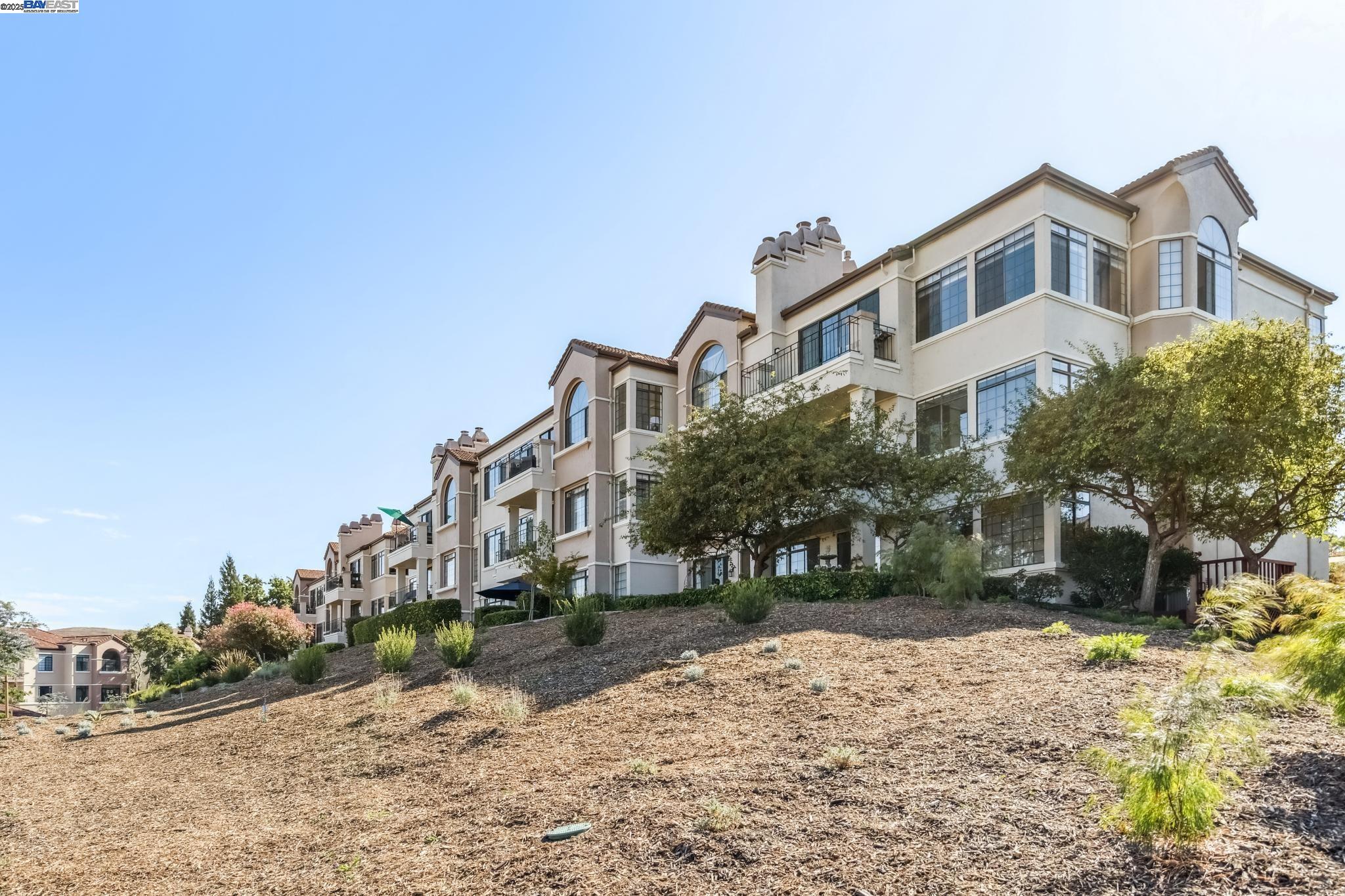 MLS: 41112929 Condo For Sale