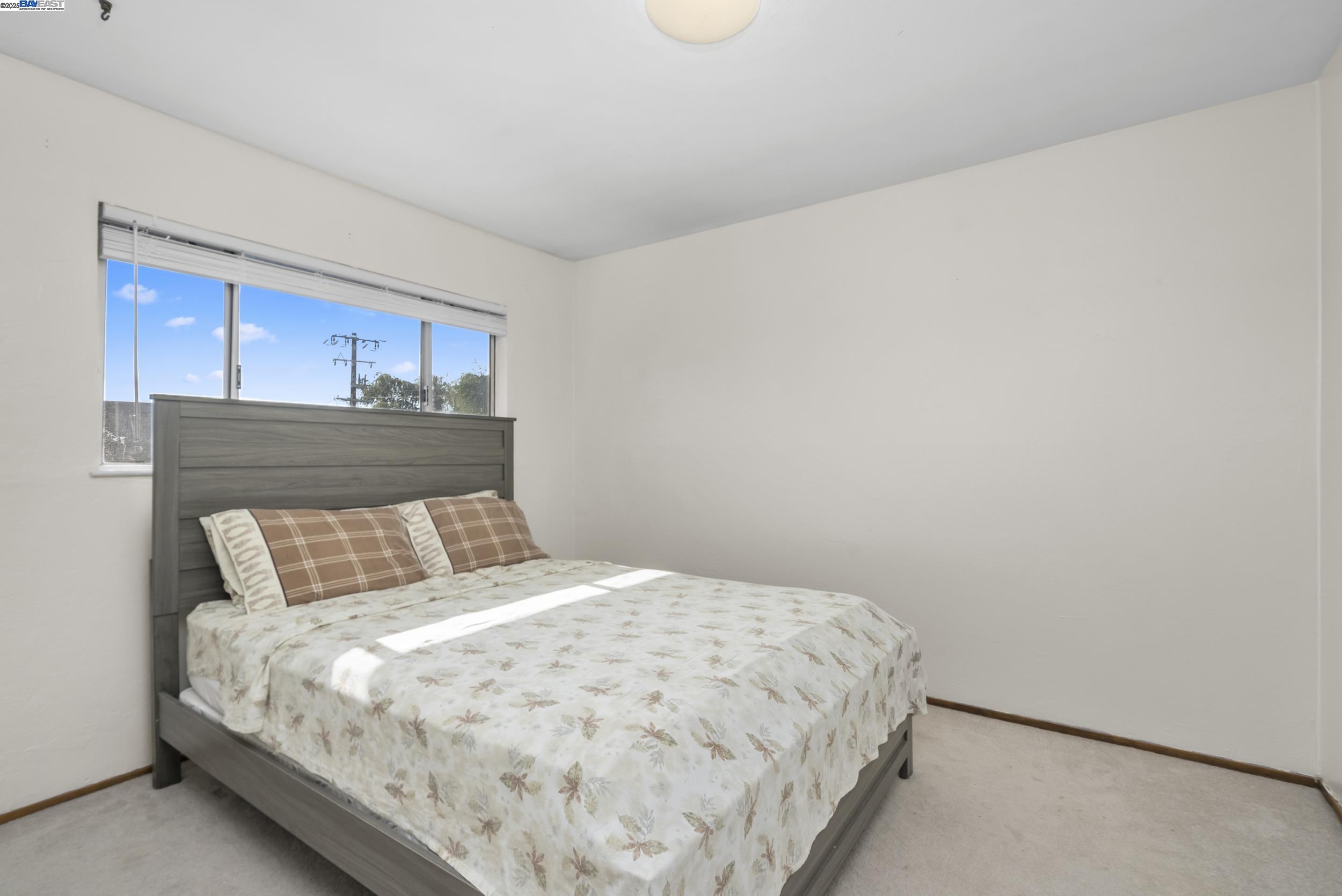 Detail Gallery Image 12 of 24 For 677 Fairway St, Hayward,  CA 94544 - 3 Beds | 2 Baths