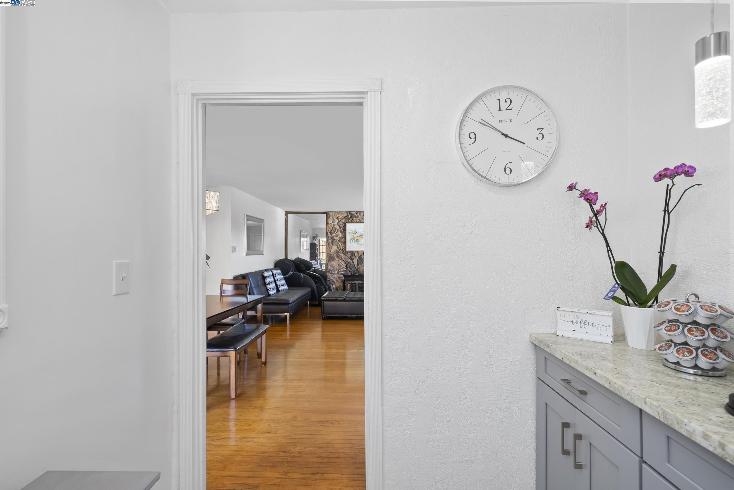 Detail Gallery Image 10 of 24 For 677 Fairway St, Hayward,  CA 94544 - 3 Beds | 2 Baths