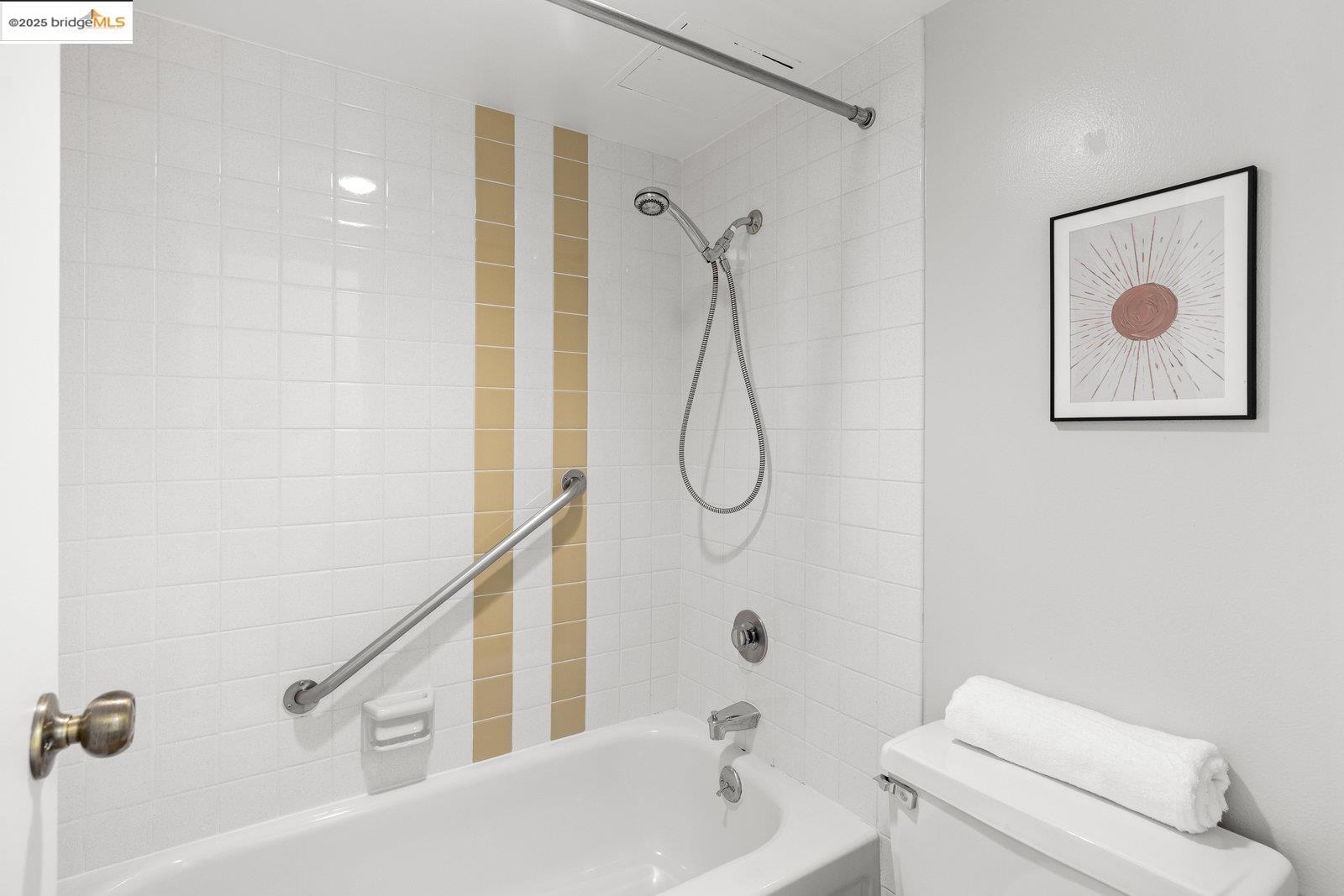 Photo #33: 41112937 Listing: Photo #33