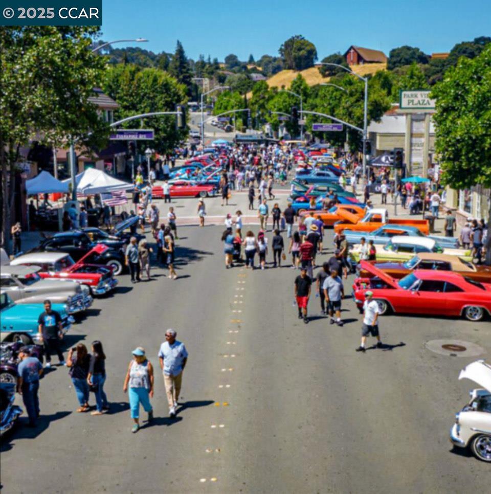 Detail Gallery Image 6 of 9 For 2186 San Pablo Ave., Pinole,  CA 94564 - 3 Beds | 1 Baths