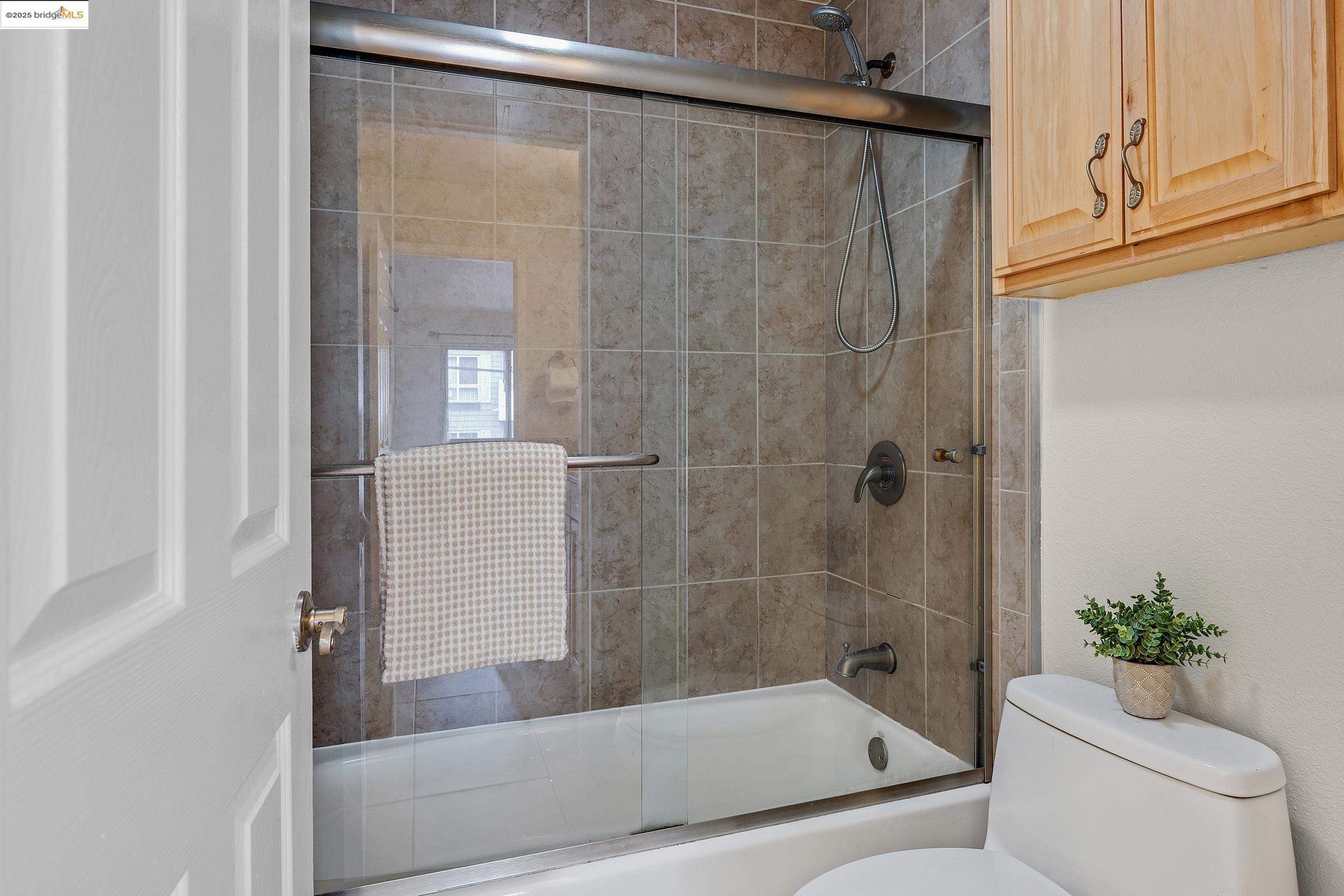 Photo #16: 41112945 Listing: Photo #16