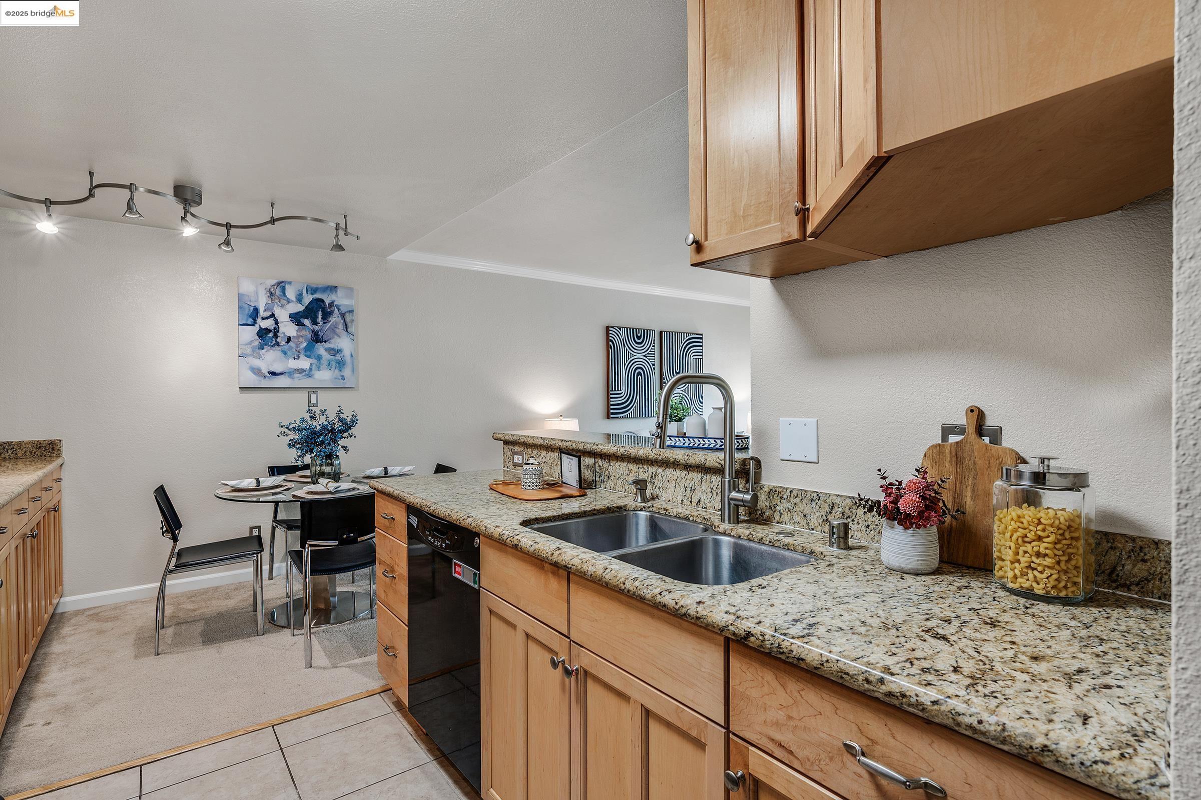 Photo #7: 41112945 Listing: Photo #7