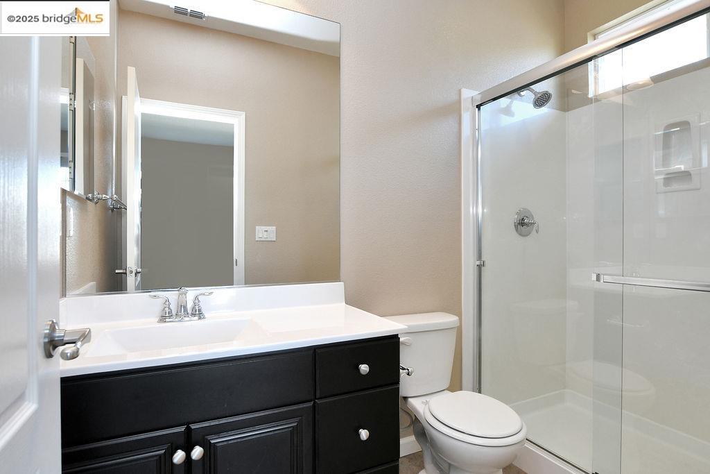 Detail Gallery Image 7 of 16 For 8341 Brookhaven Cir, Discovery Bay,  CA 94505 - 4 Beds | 3 Baths