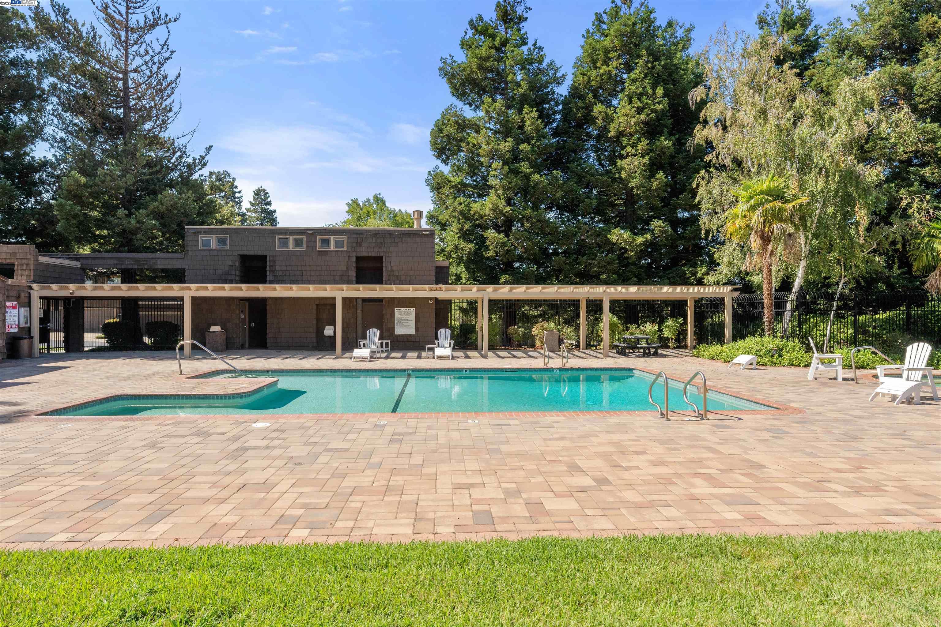 Photo #43: 41112951 Listing: Photo #43