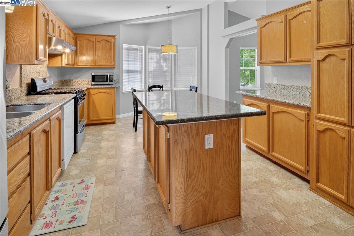 Front Image Thumbnail for BE41112964