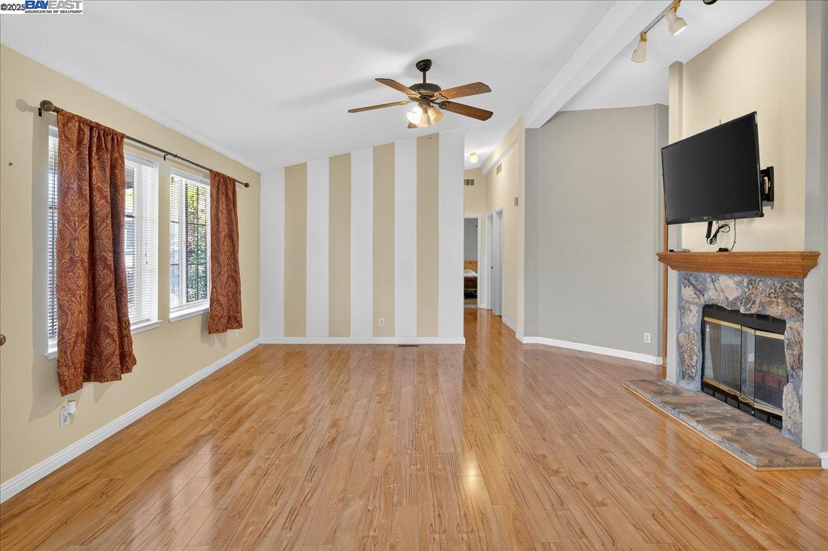 Detail Gallery Image 19 of 36 For 2329 Bridwell Way, Hayward,  CA 94545 - 3 Beds | 2 Baths