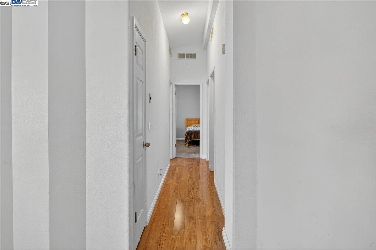 Detail Gallery Image 21 of 36 For 2329 Bridwell Way, Hayward,  CA 94545 - 3 Beds | 2 Baths