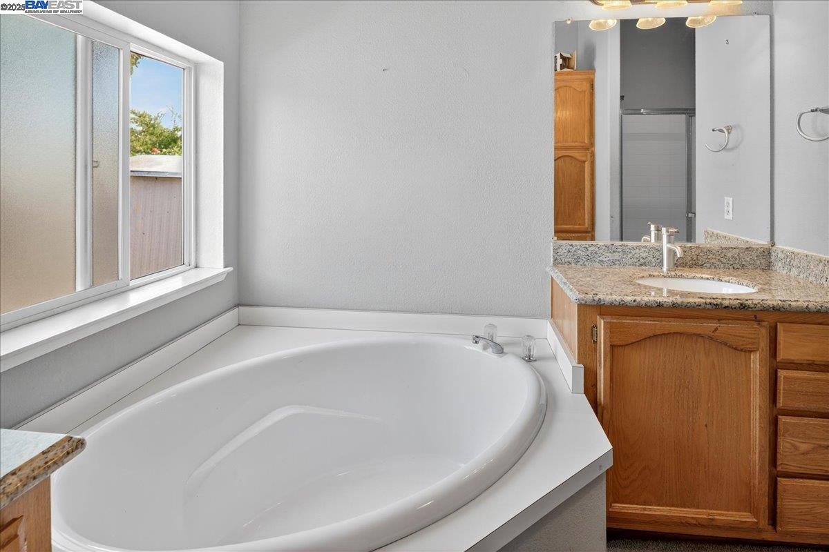 Detail Gallery Image 27 of 36 For 2329 Bridwell Way, Hayward,  CA 94545 - 3 Beds | 2 Baths