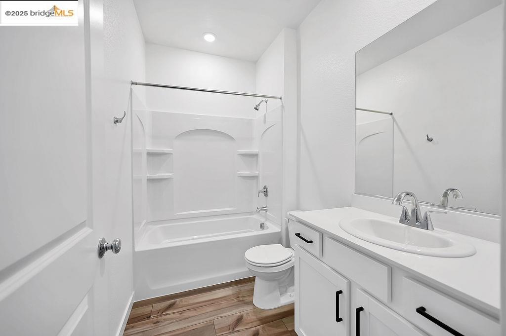 Detail Gallery Image 11 of 13 For 354 Astilbe Street, Discovery Bay,  CA 94505 - 3 Beds | 2 Baths