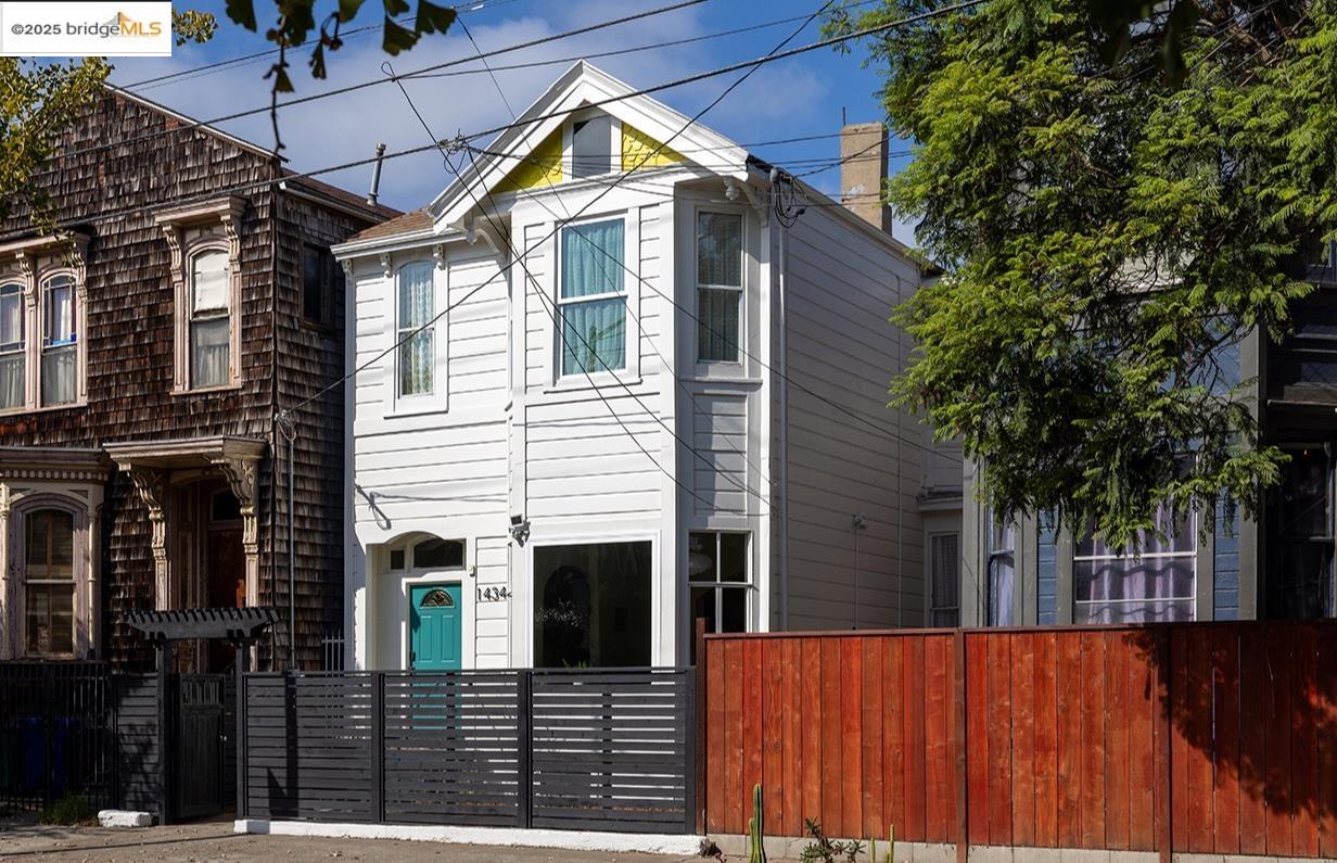 Front Image Thumbnail for EB41112972